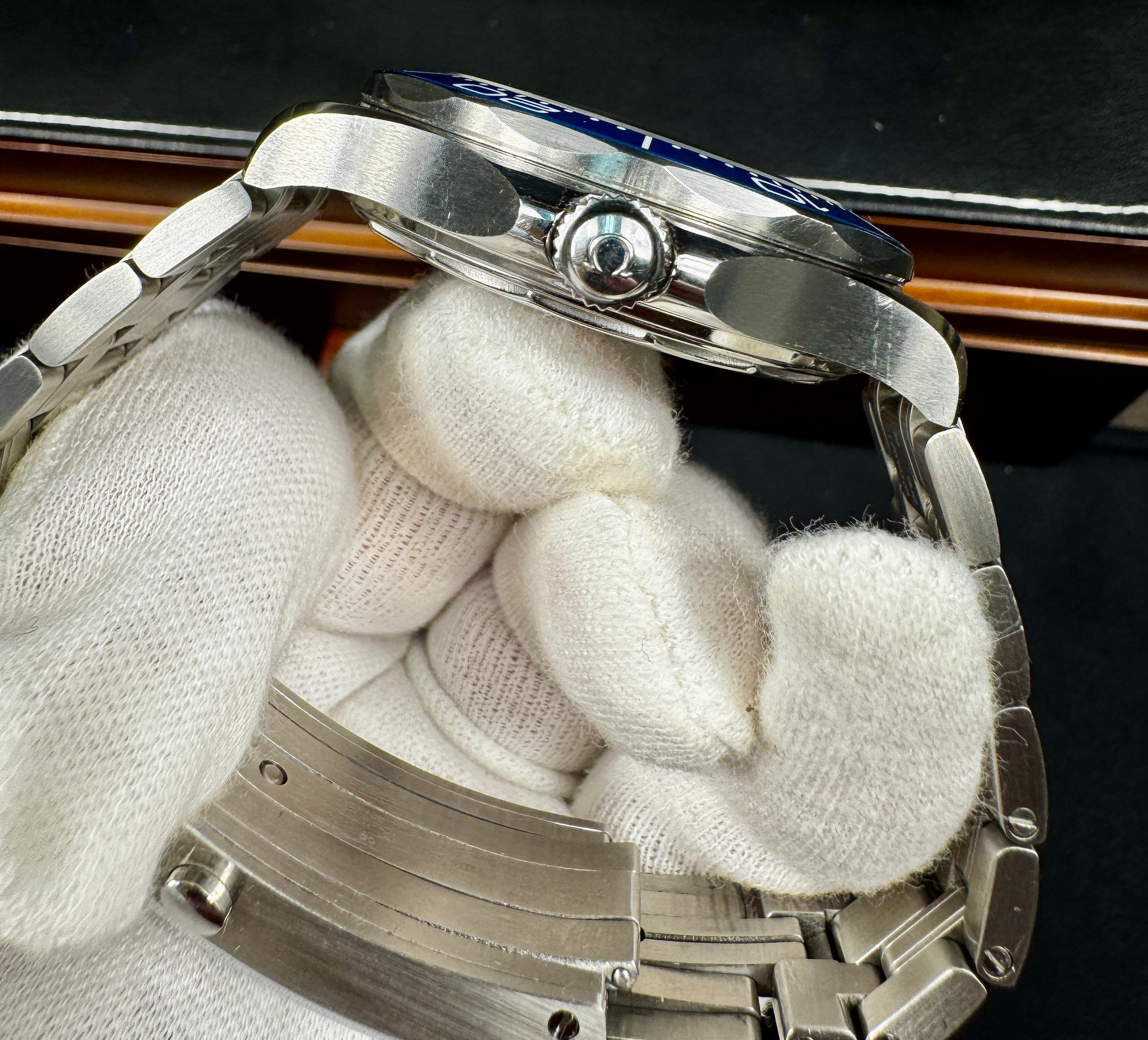 Omega Seamaster Professional Diver 300M - Ref. 210.30.42.20.03.001