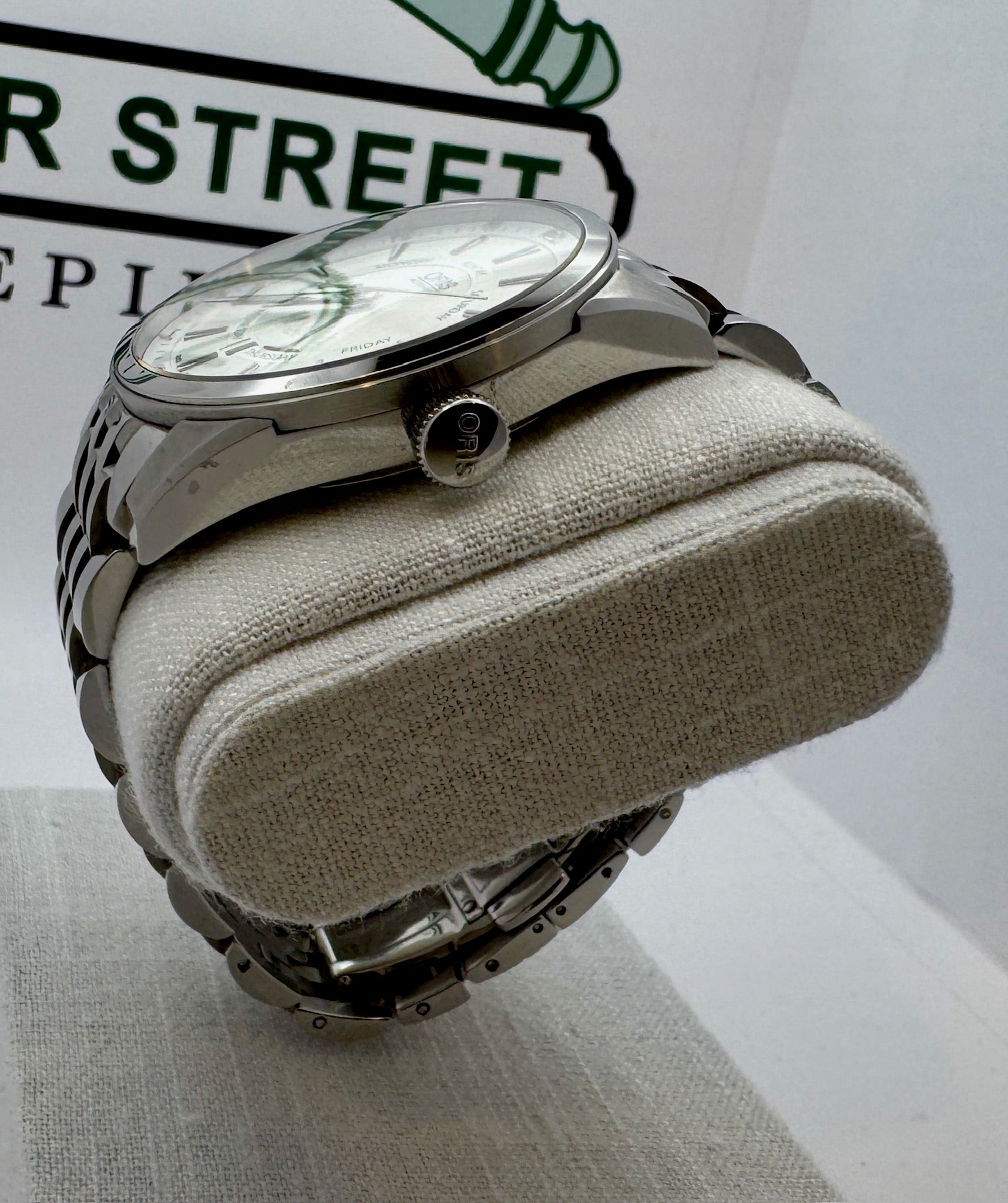 Case #94: Oris Artix Day Date Ref. 01 755 7742 4051-07 8 21 79