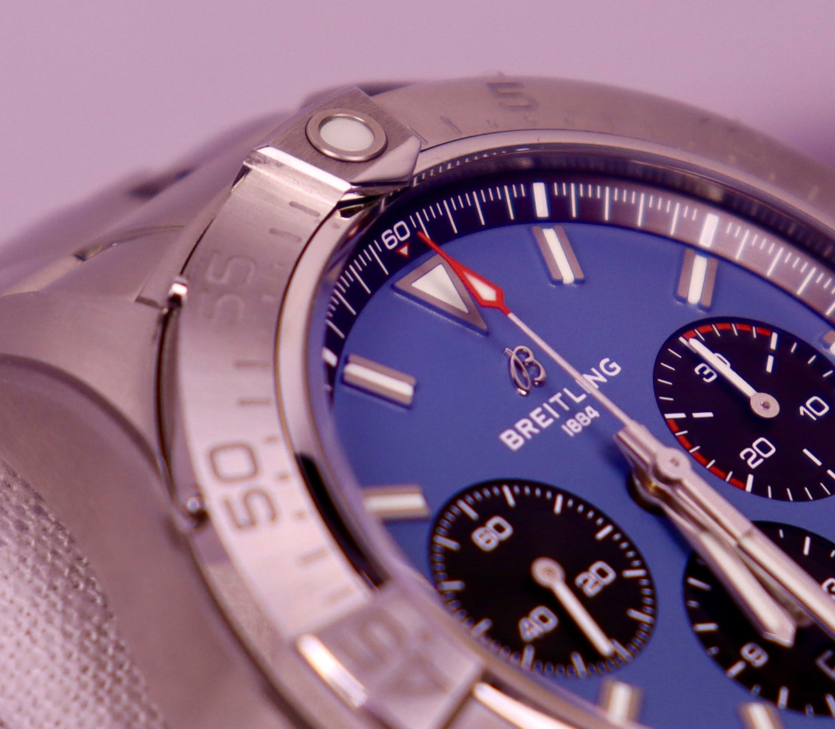 Case #700 — Breitling Avenger Chronograph (Blue) Ref. AB0147101C1A1