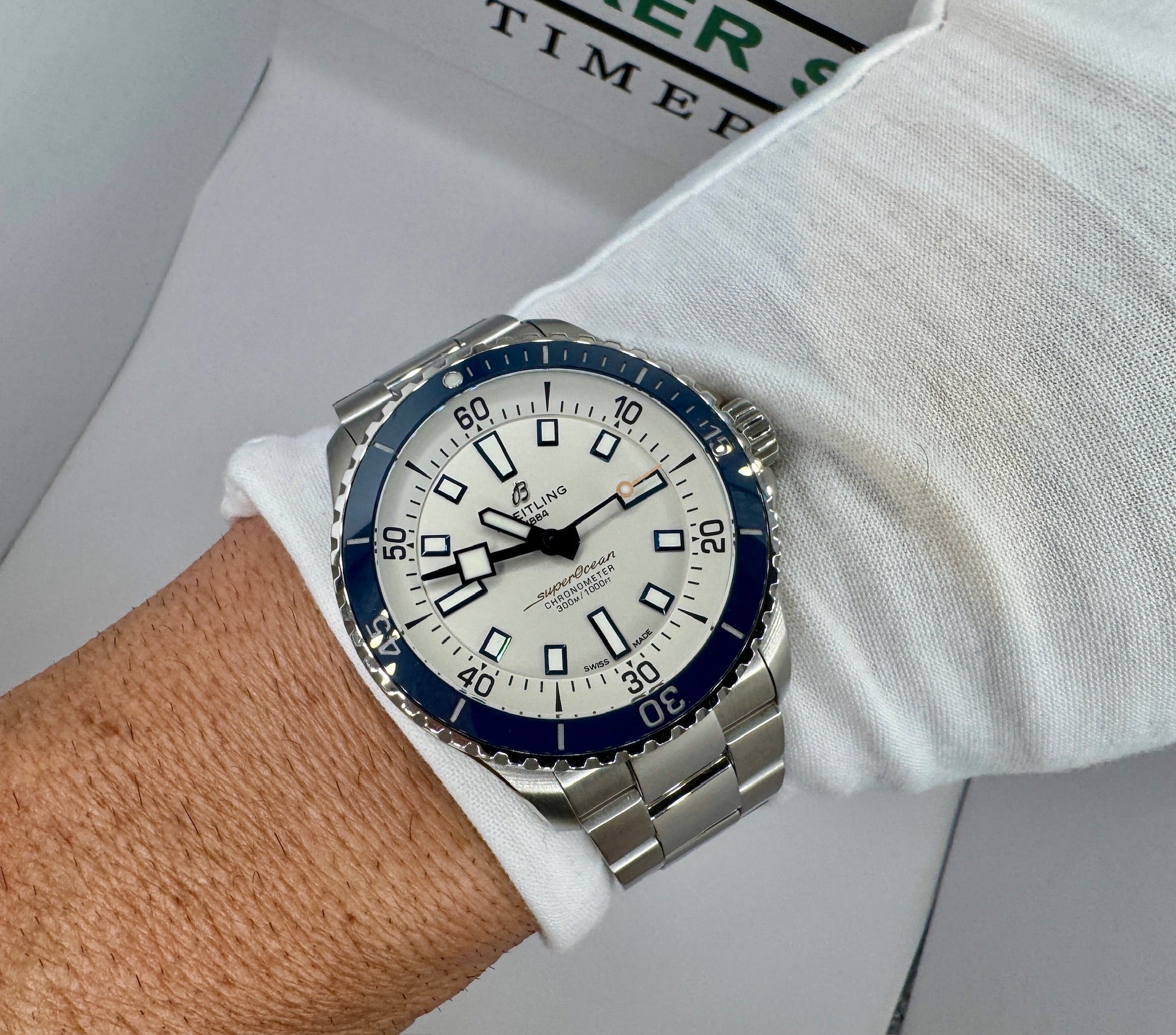 Case #76 Breitling Superocean Blue — Ref. A17375 —