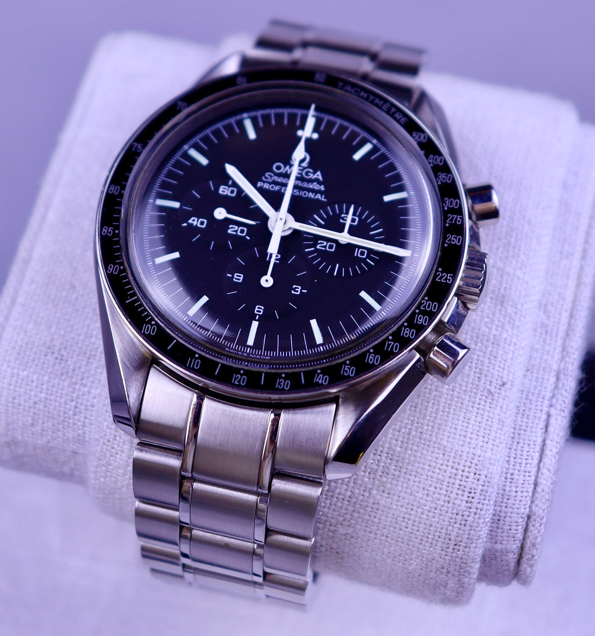 Case #653 — Omega Speedmaster Professional Moonwatch (Hesalite) Ref. 3570.50