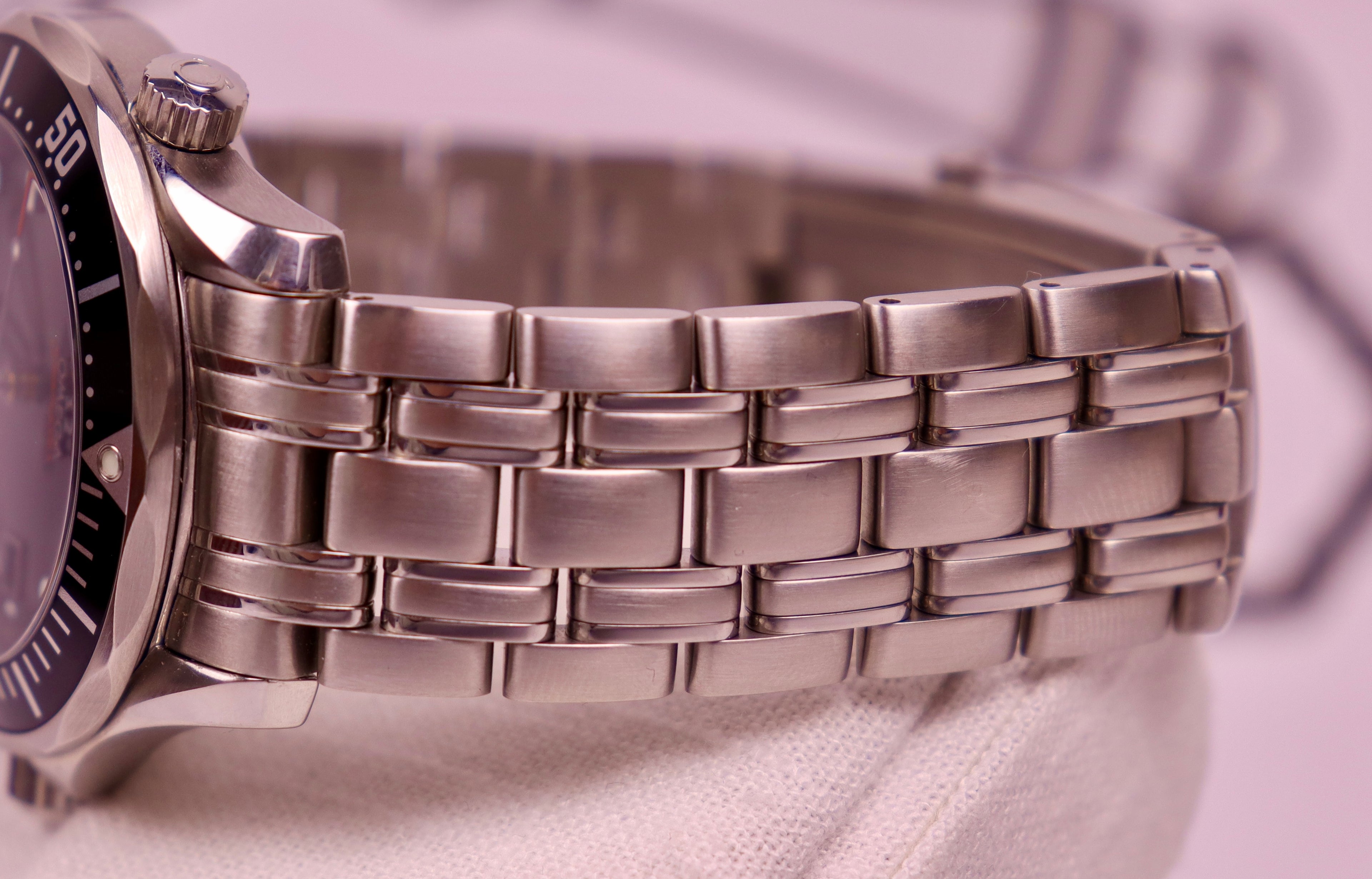 Case #313 — Omega Seamaster Diver 300M James Bond Limited Edition Ref. 212.30.41.20.01.001