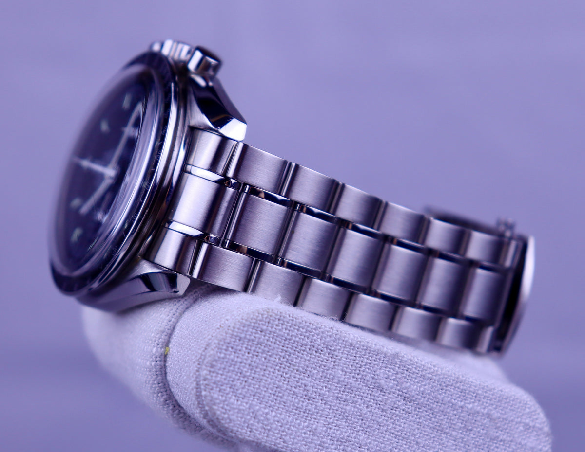 Case #653 — Omega Speedmaster Professional Moonwatch (Hesalite) Ref. 3570.50