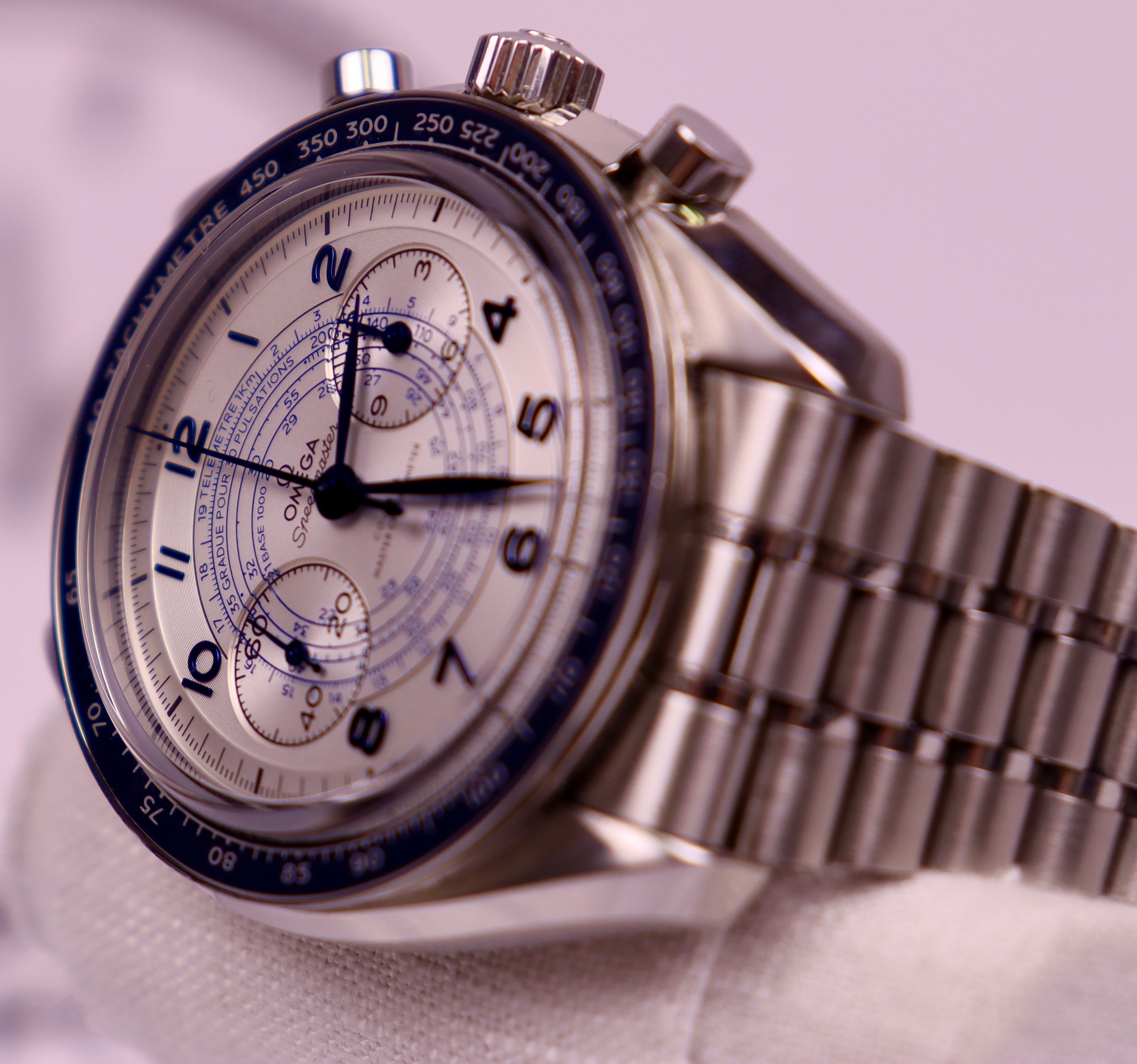 CASE #179 — OMEGA SPEEDMASTER CHRONOSCOPE - Ref. 329.30.43.51.02.001