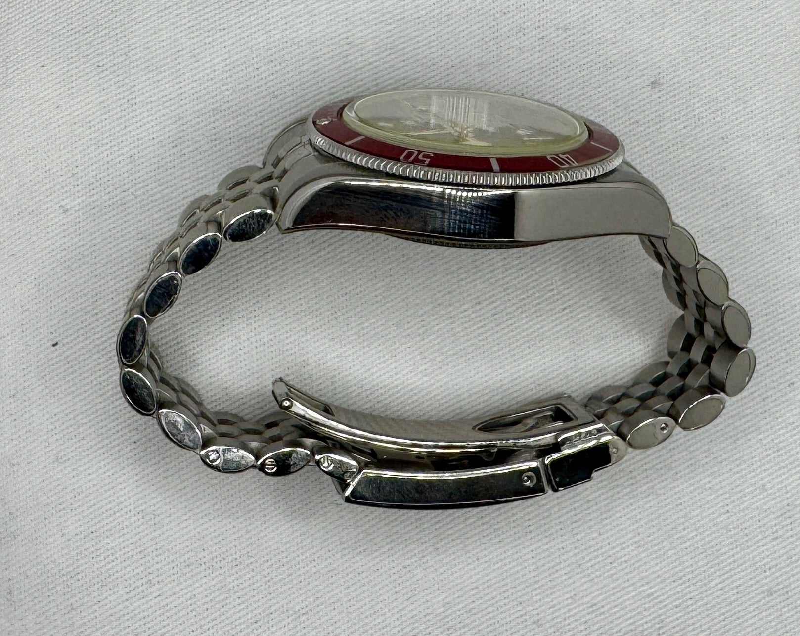 Case #62 Tudor Black Bay 41mm “Red Bezel” – Ref. M7941A1A0RU –