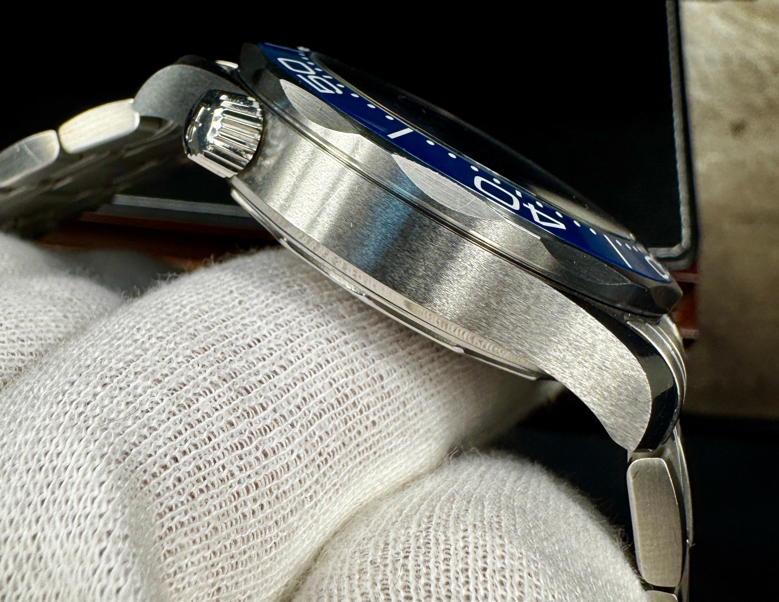 Omega Seamaster Professional Diver 300M - Ref. 210.30.42.20.03.001