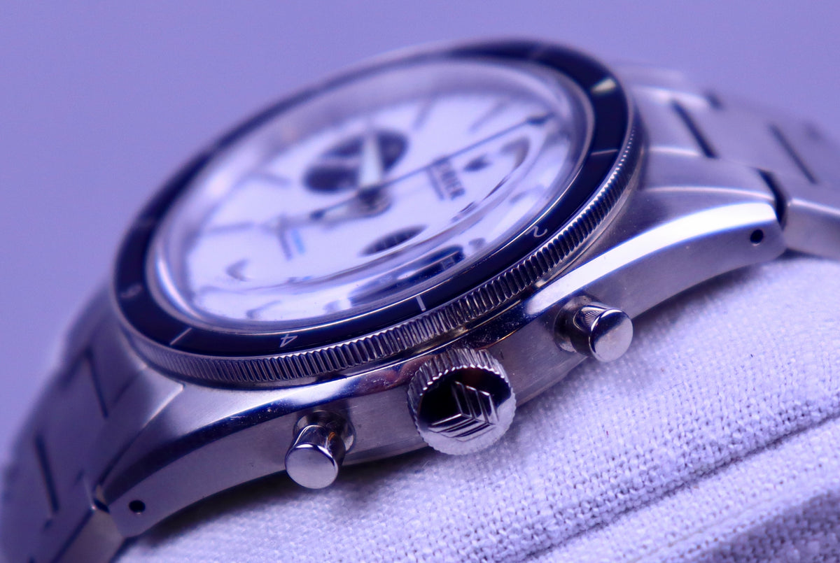Case #650 — Lorier Gemini Panda Chrono