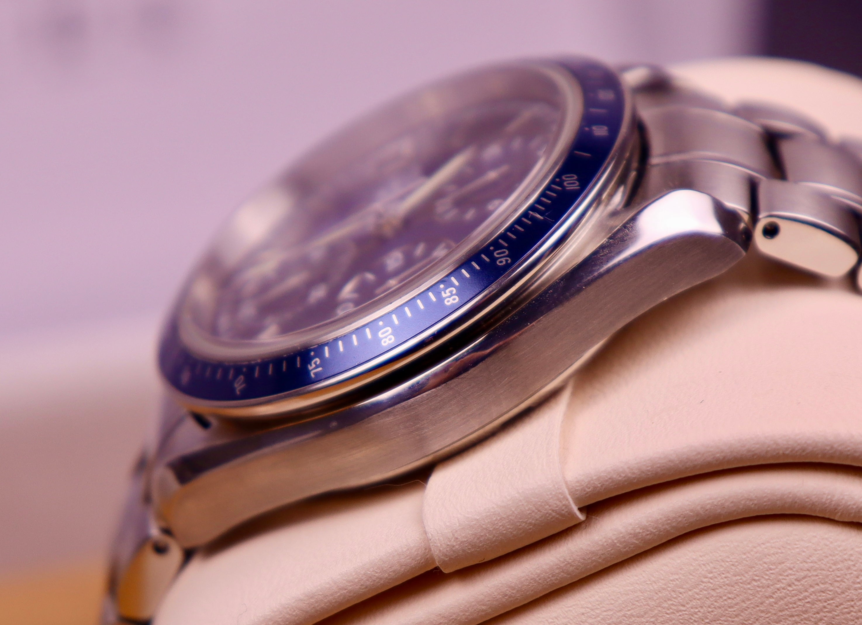 Case #288 — Omega Speedmaster Date Blue Ref. 3212.80.00