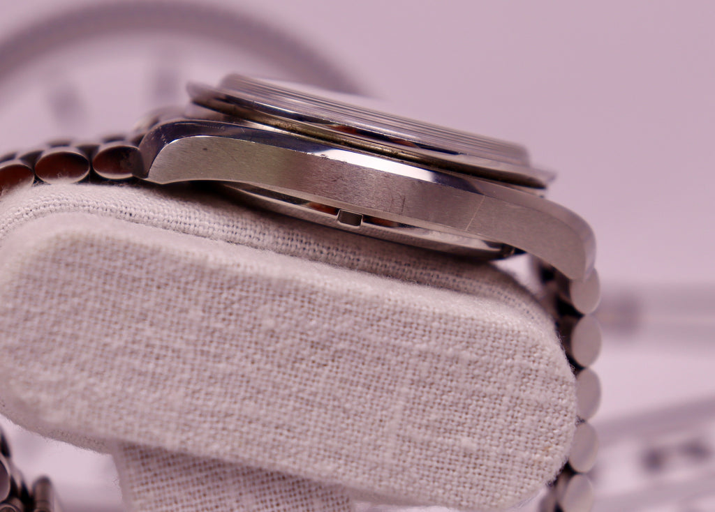 CASE #179 — OMEGA SPEEDMASTER CHRONOSCOPE - Ref. 329.30.43.51.02.001