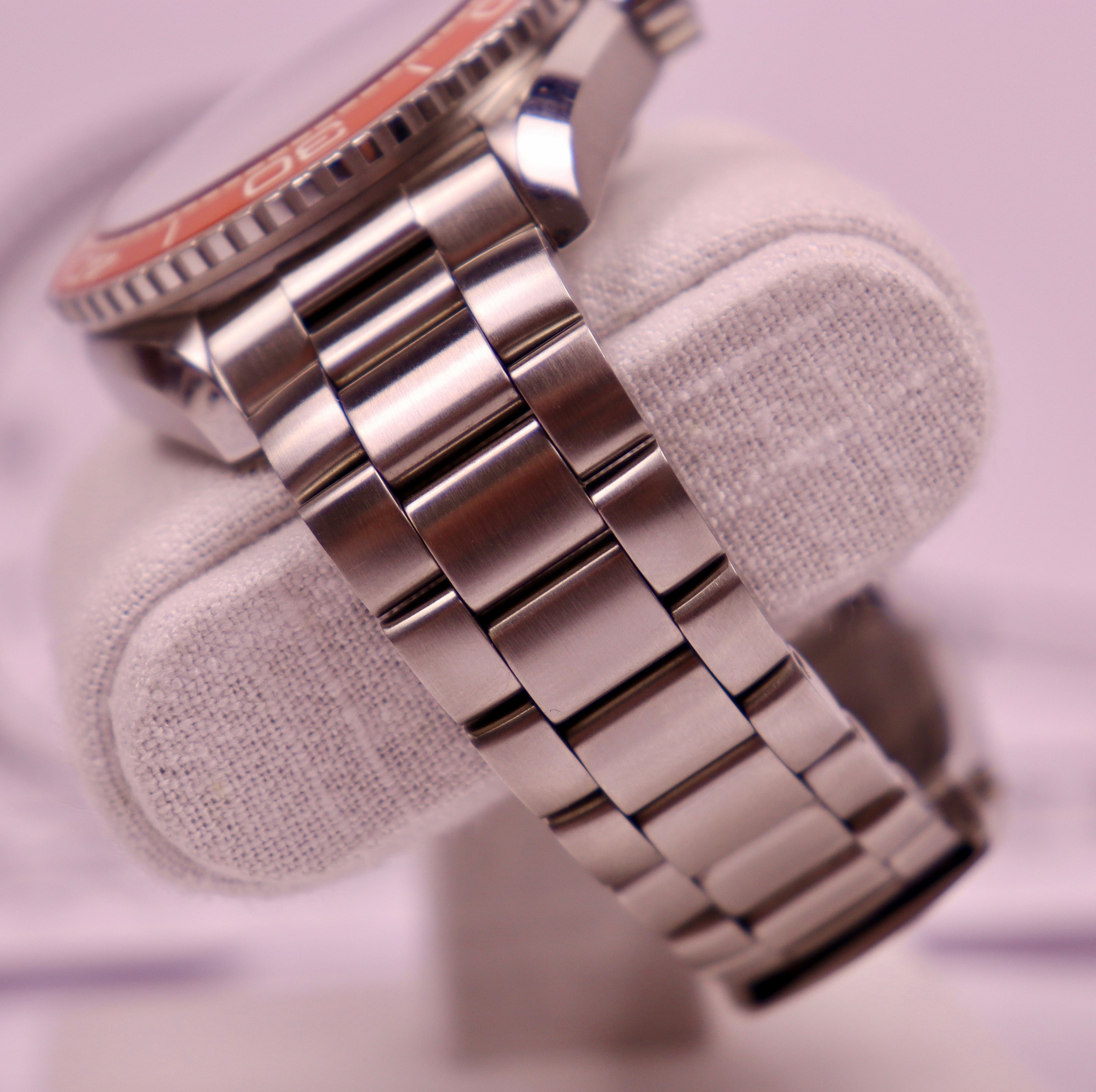 CASE #150 - OMEGA SEAMASTER PLANET OCEAN “CREAMSICLE” Ref. 215.30.44.21.04.001