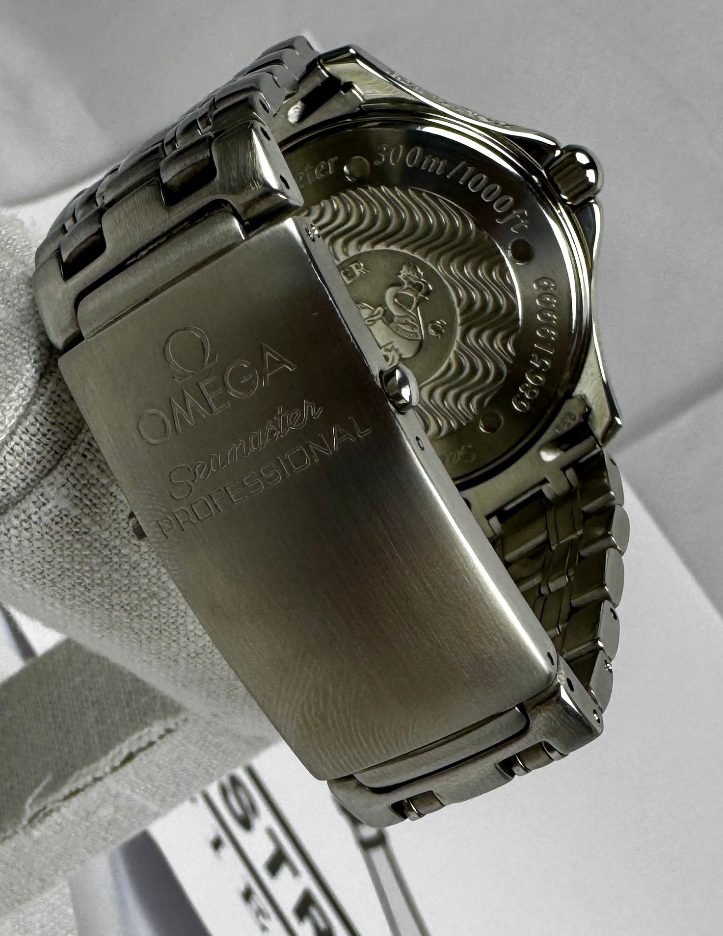 Case #60 - Omega Seamaster Professional 300M - Ref 2533.50