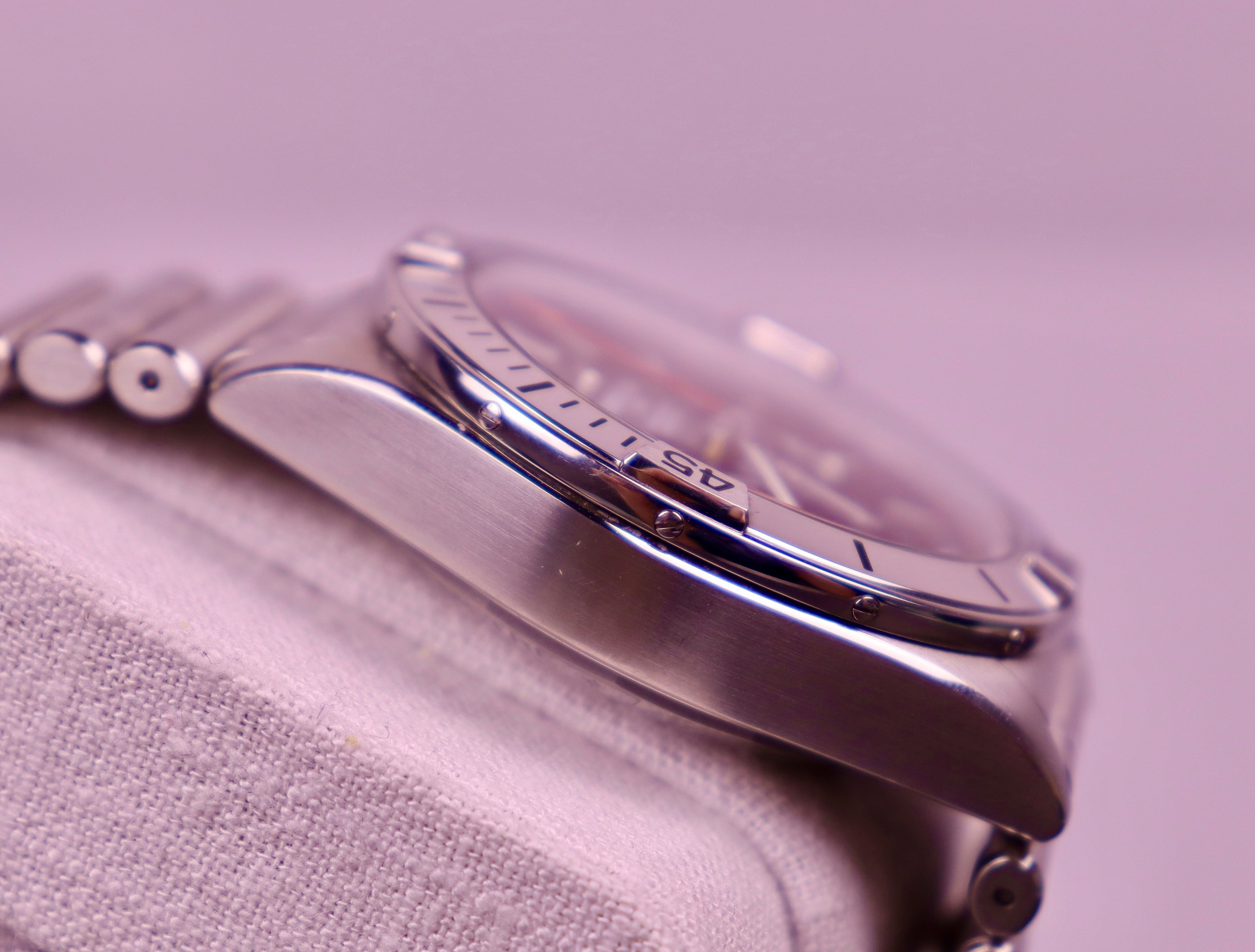 Case #575 — Breitling Chronomat 42 Ref. AB0158101L1A1