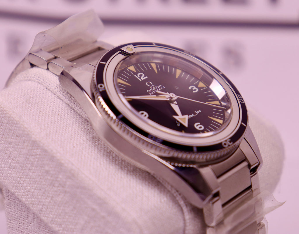 Case #458 — Omega Seamaster 300 Ref. 234.10.39.20.01.001
