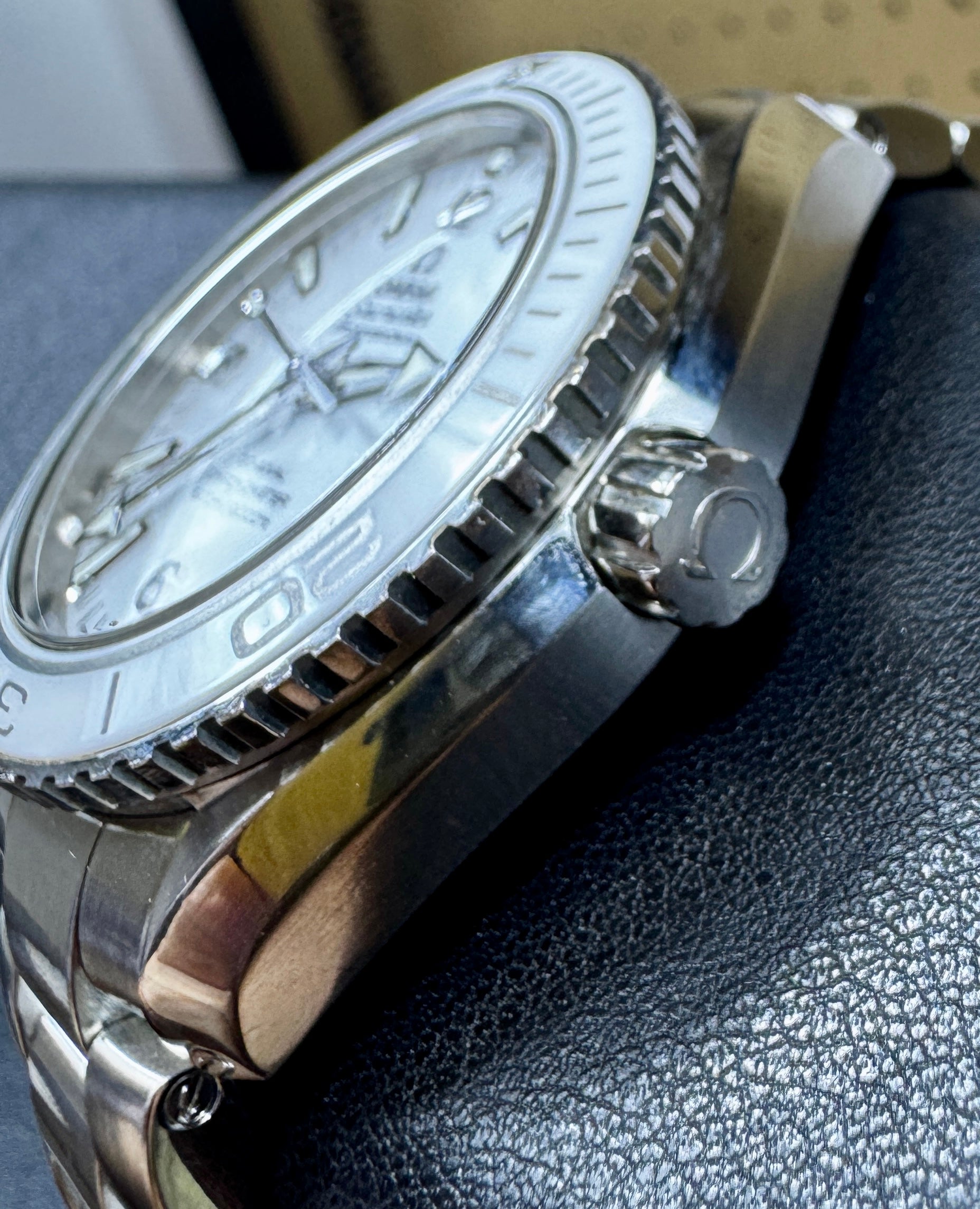 Omega Seamaster Planet Ocean 600M - Ref. 232.30.42.21.04.001
