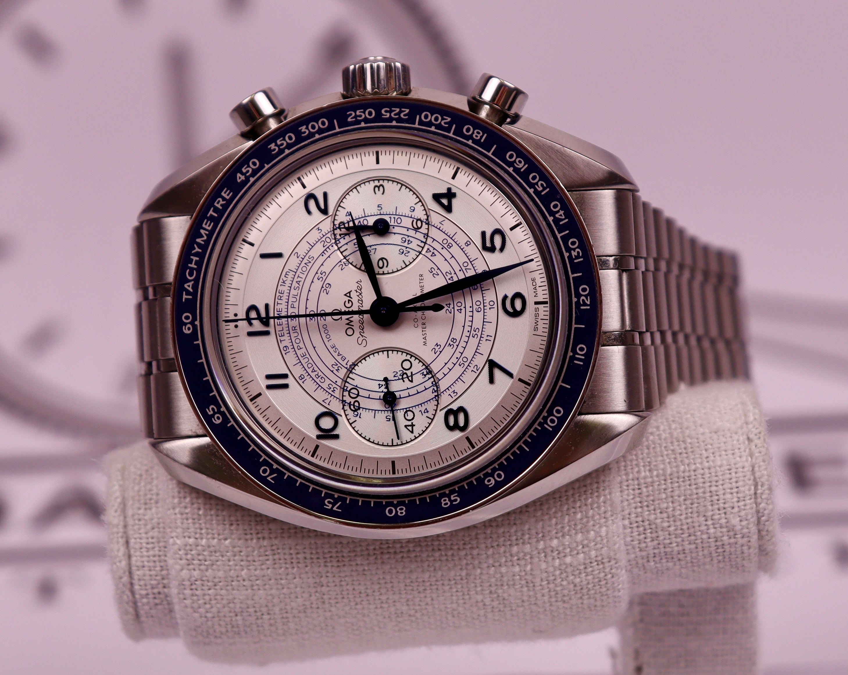 CASE #179 — OMEGA SPEEDMASTER CHRONOSCOPE - Ref. 329.30.43.51.02.001