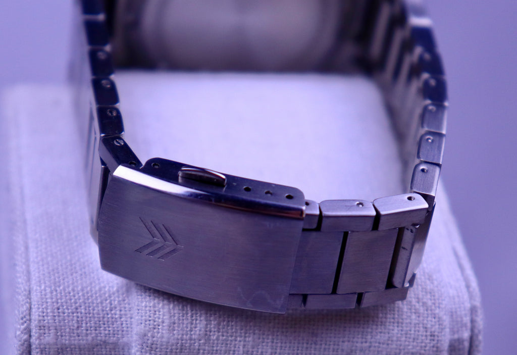 Case #650 — Lorier Gemini Panda Chrono