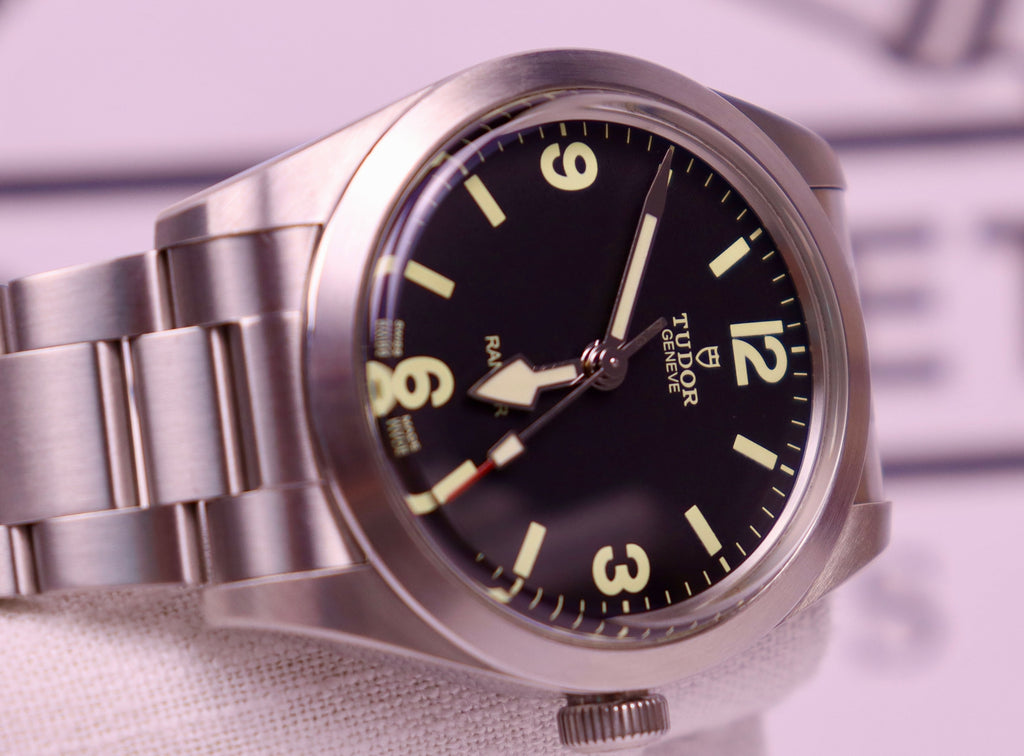 Case #325 — Tudor Ranger 39 Ref. 79950