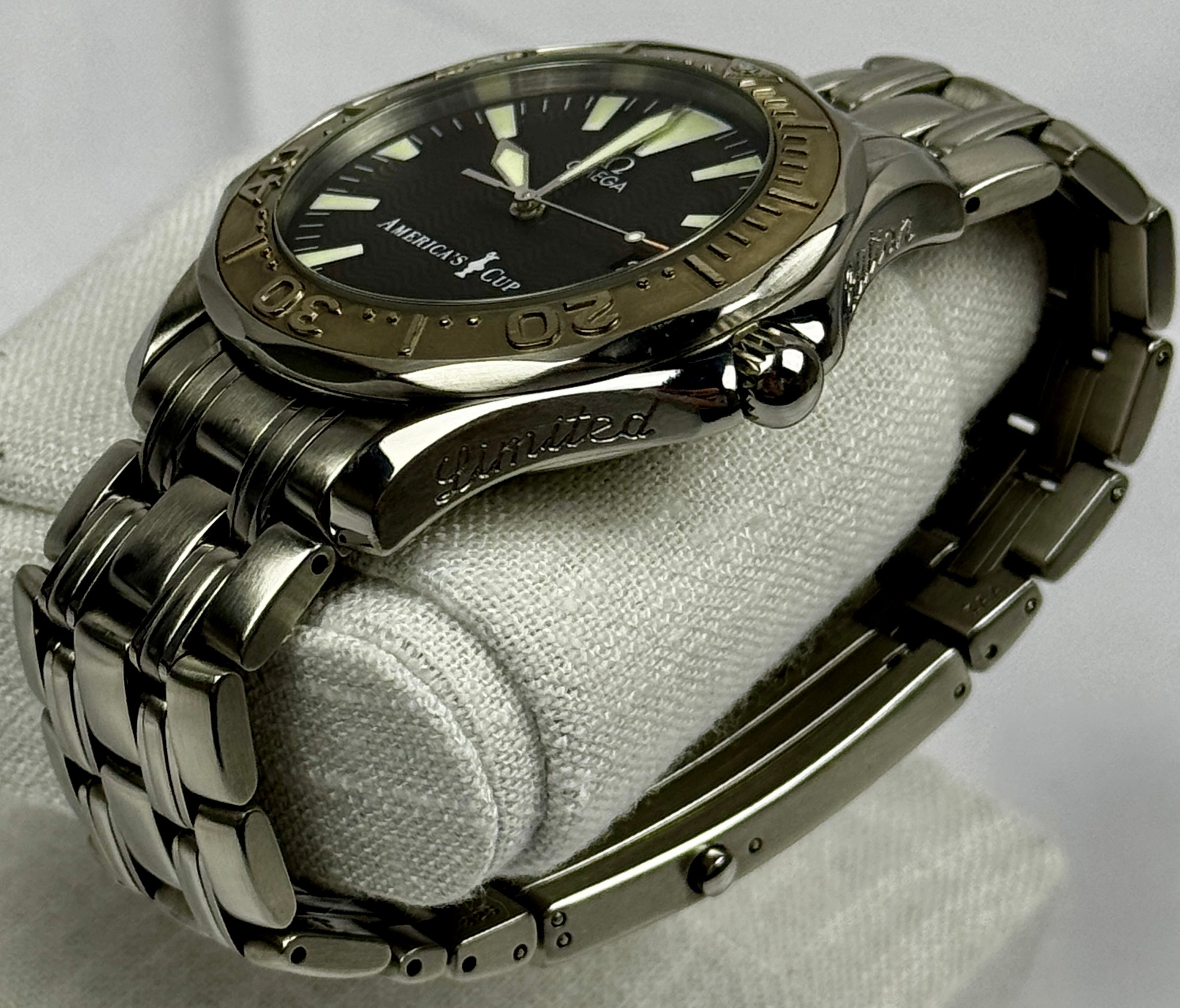 Case #60 - Omega Seamaster Professional 300M - Ref 2533.50