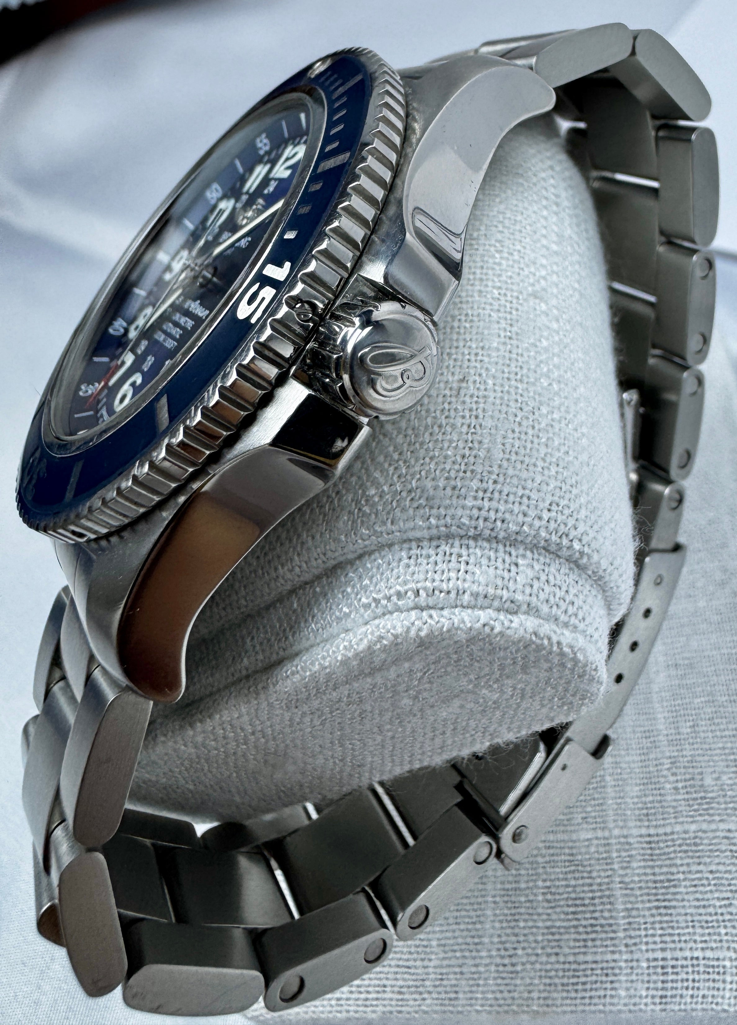 Case #0053 - Pre-Owned Breitling - Superocean II - A17392