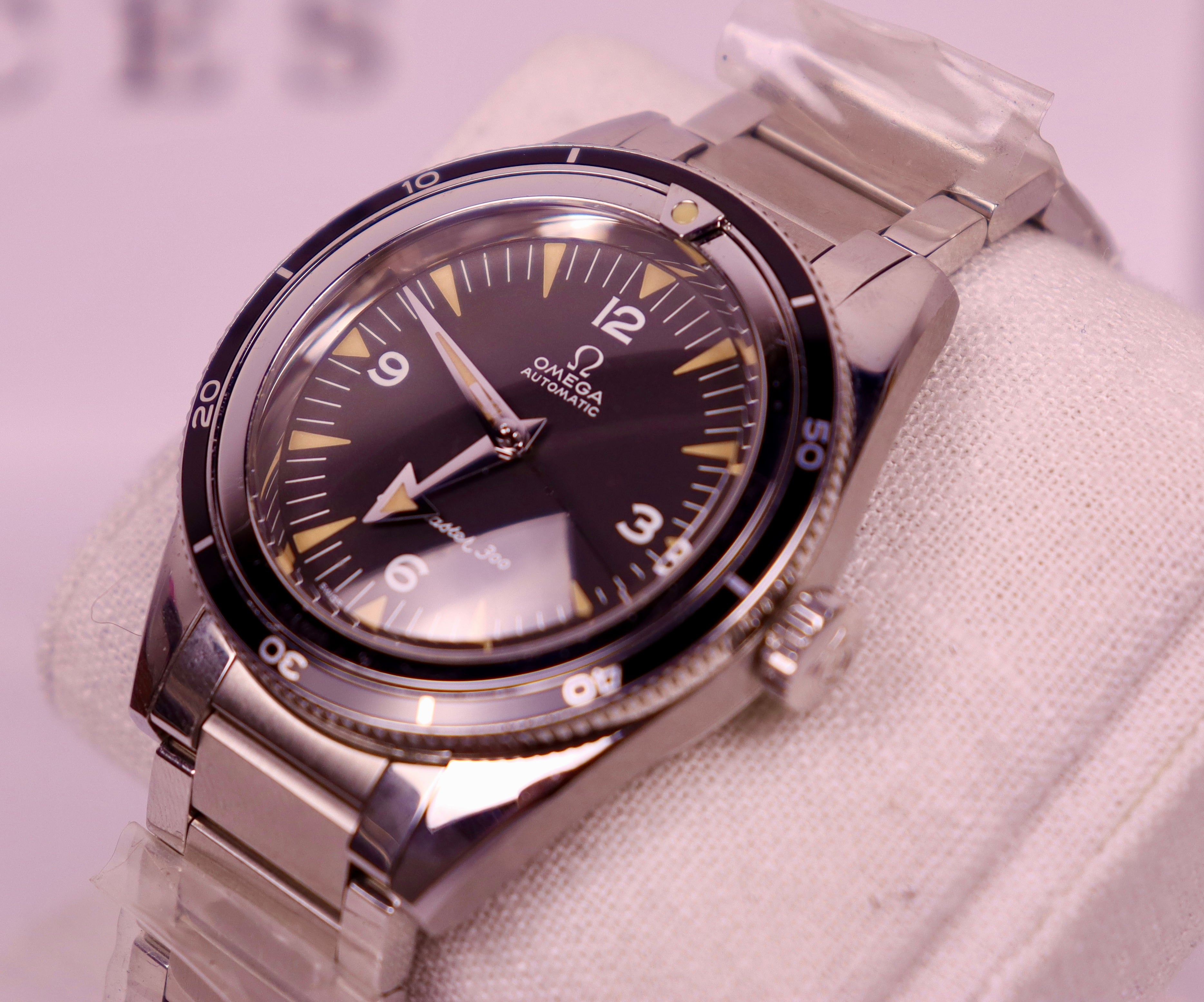 Case #458 — Omega Seamaster 300 Ref. 234.10.39.20.01.001
