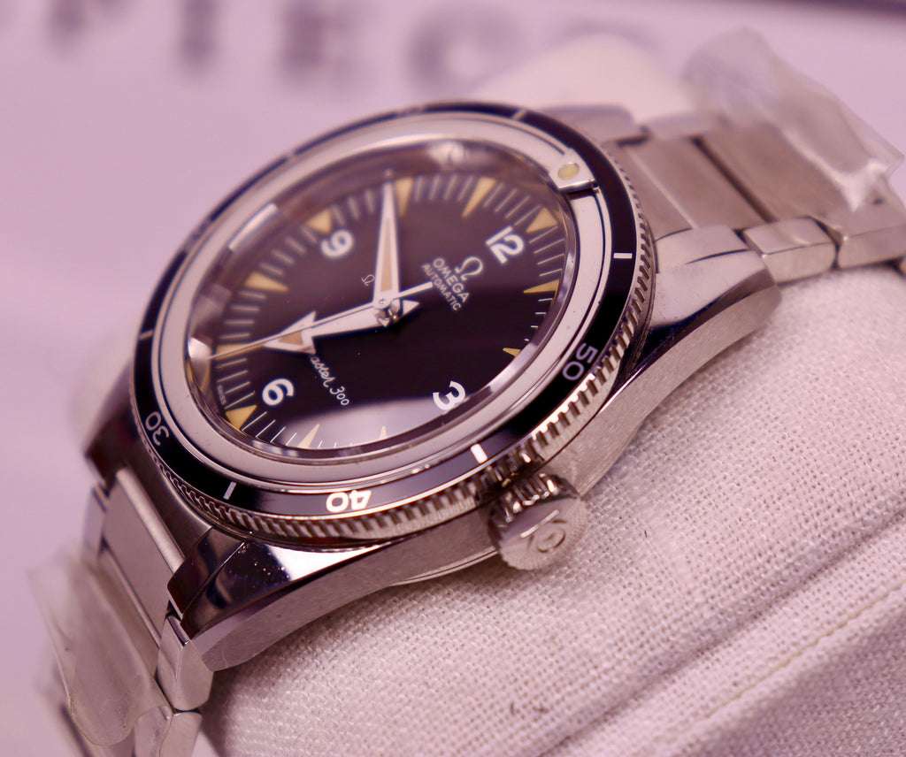 Case #458 — Omega Seamaster 300 Ref. 234.10.39.20.01.001