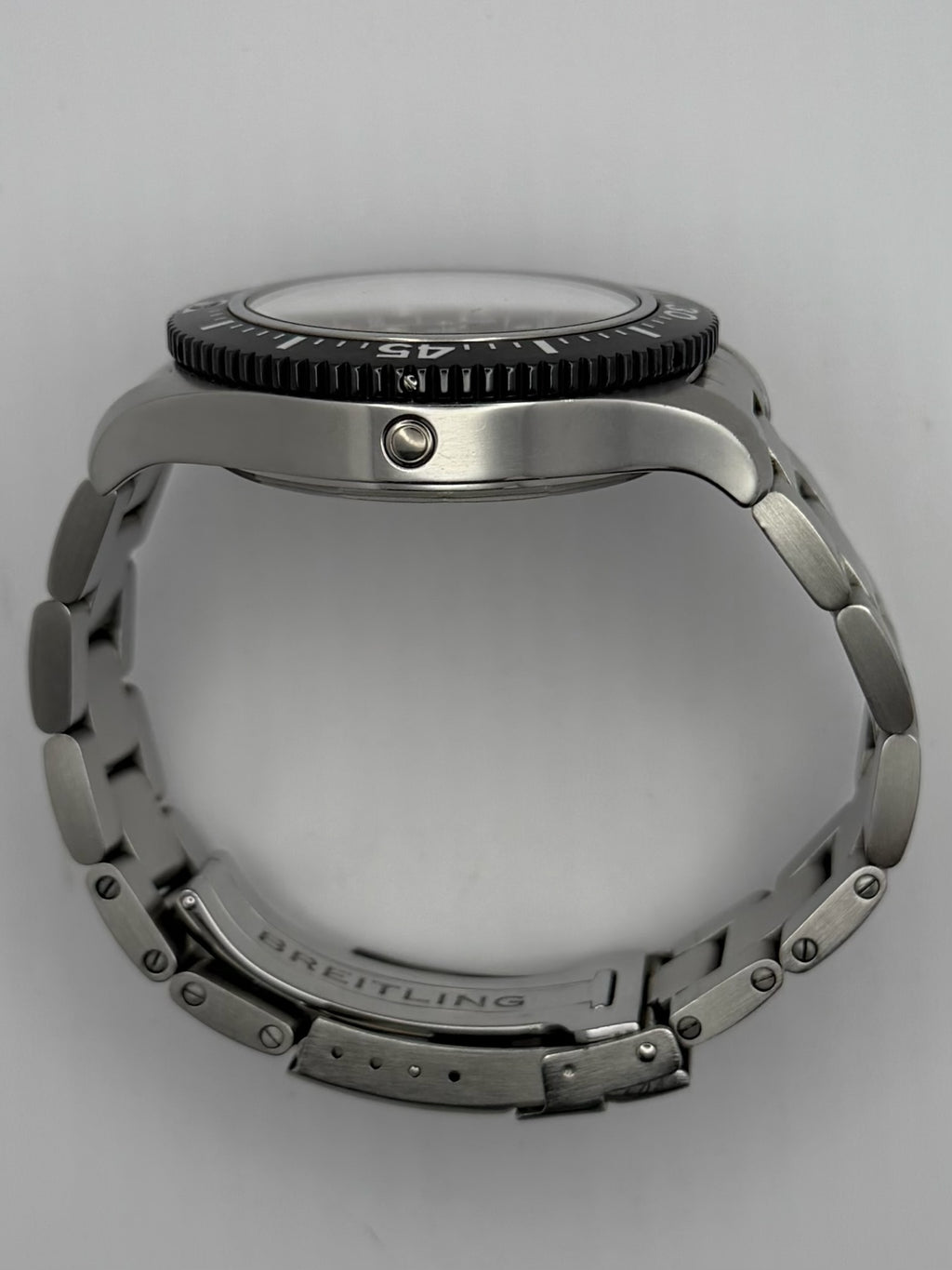 Case: #99 — Breitling Superocean 44 Special Ref. Y1739310/BF45