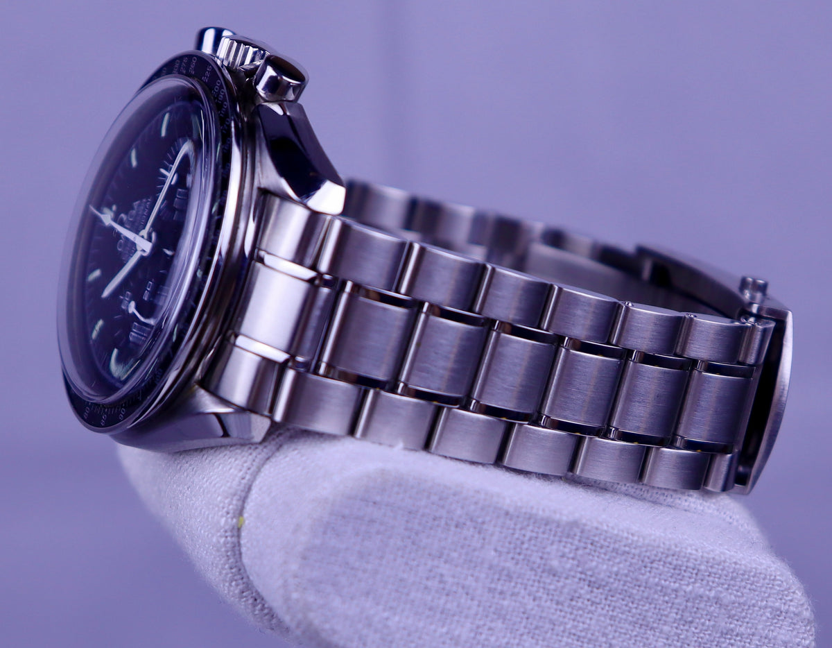 Case #653 — Omega Speedmaster Professional Moonwatch (Hesalite) Ref. 3570.50