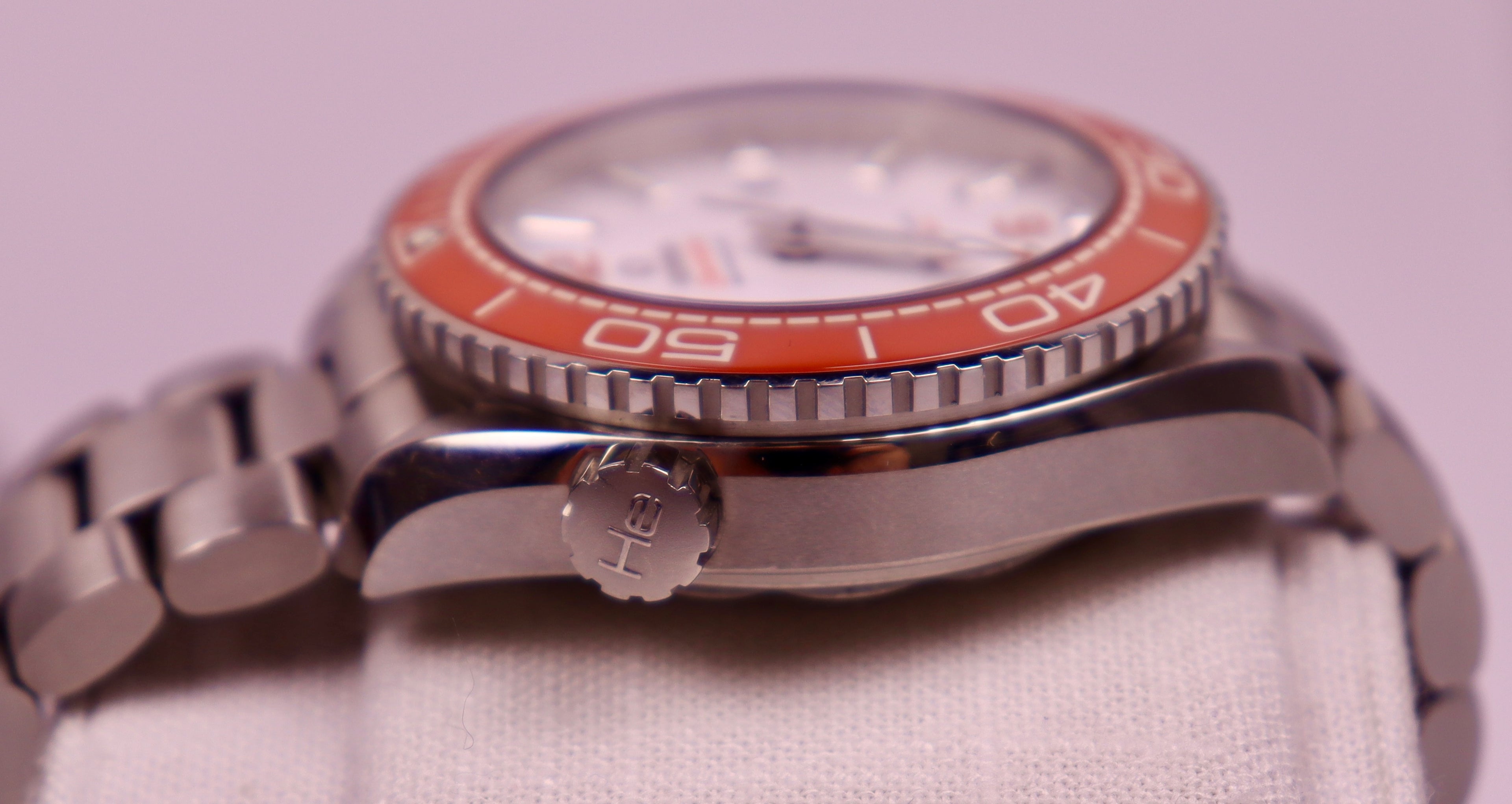 CASE #150 - OMEGA SEAMASTER PLANET OCEAN “CREAMSICLE” Ref. 215.30.44.21.04.001