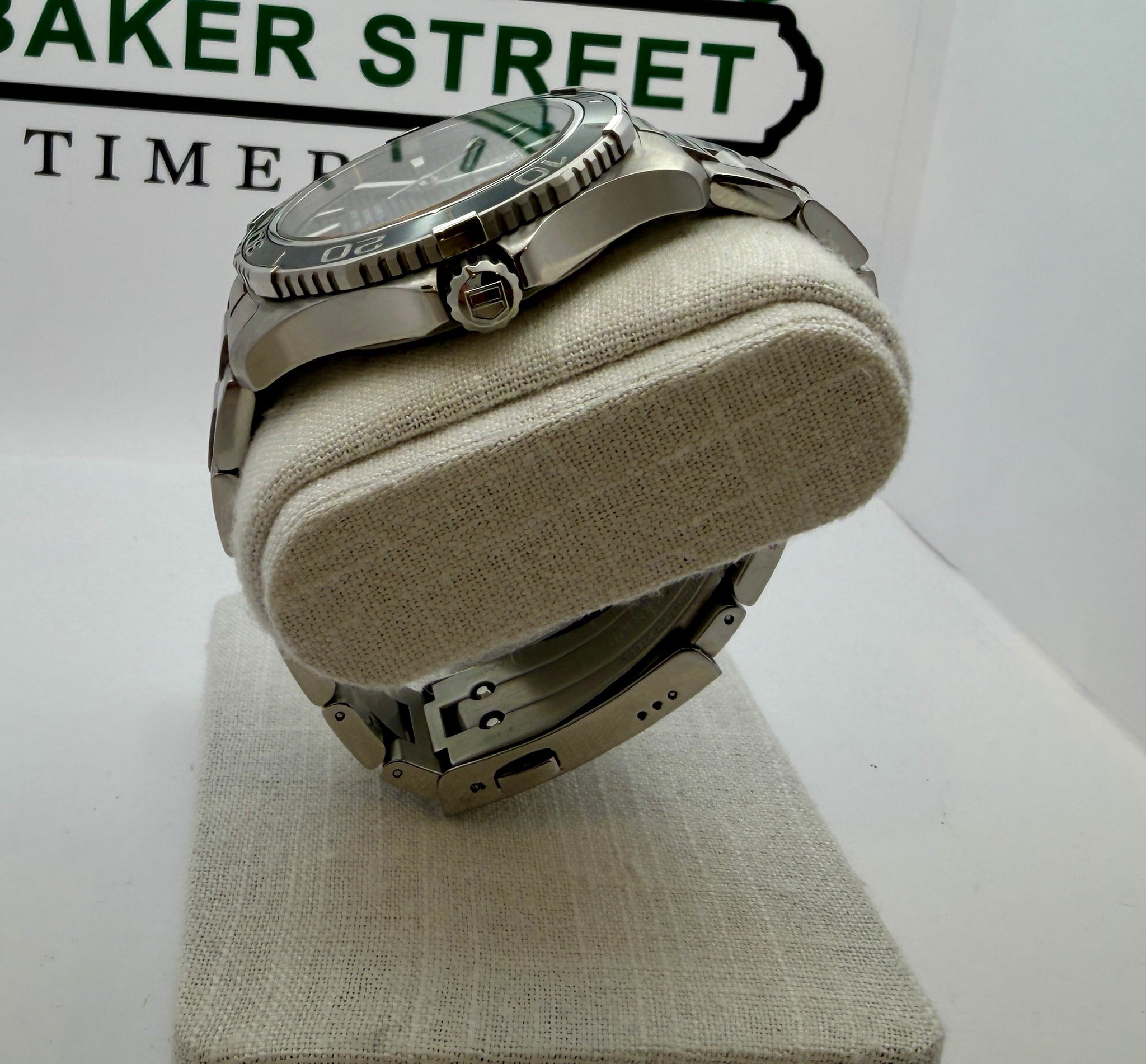 Case #147 — TAG Heuer Aquaracer 500M Ref. WAK2110.BA0830