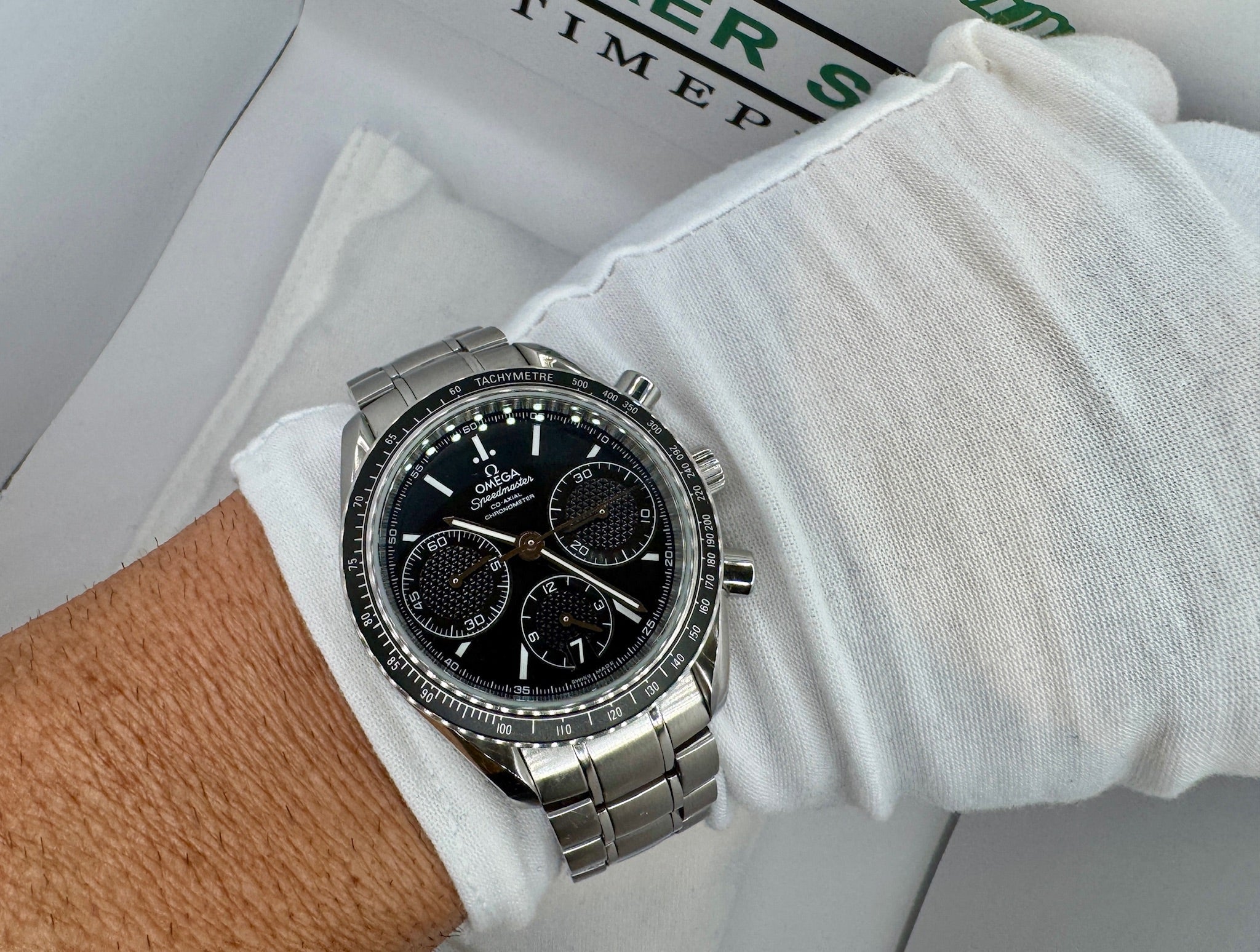 Case #59 Omega Speedmaster Racing Ref. 326.30.40.50.01.001 —