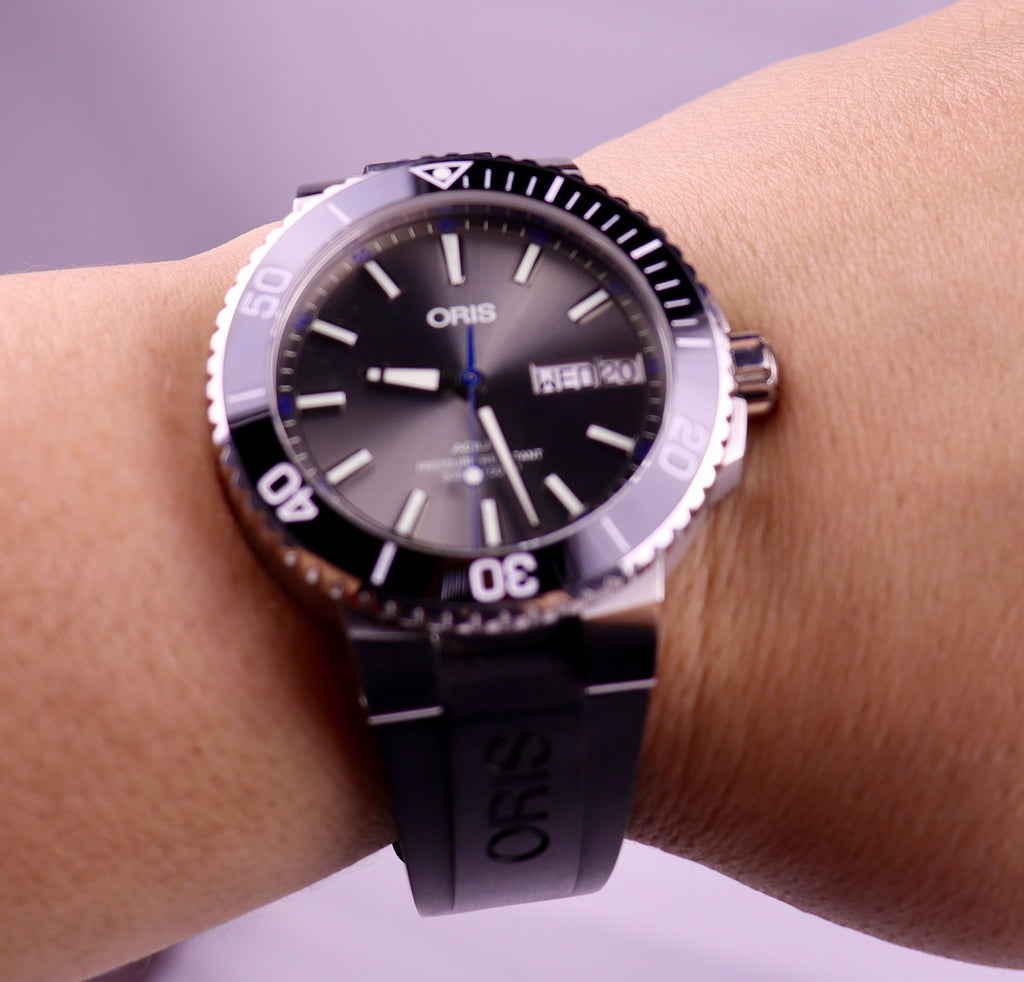 Case #343 — Oris Aquis Hammerhead Limited Edition Ref. 01 752 7733 4183-Set RS
