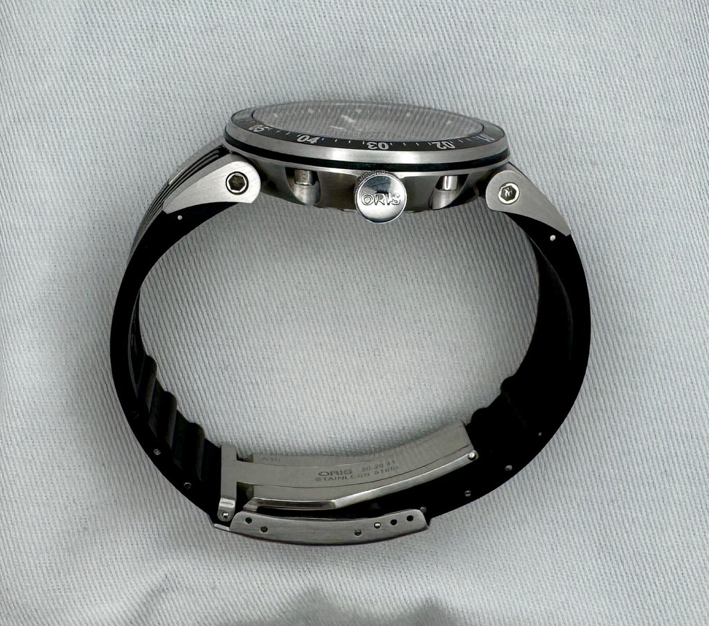 Case #91: Oris WilliamsF1 Skeleton Engine Date Ref. 01 733 7613 4114-07 4 24 44