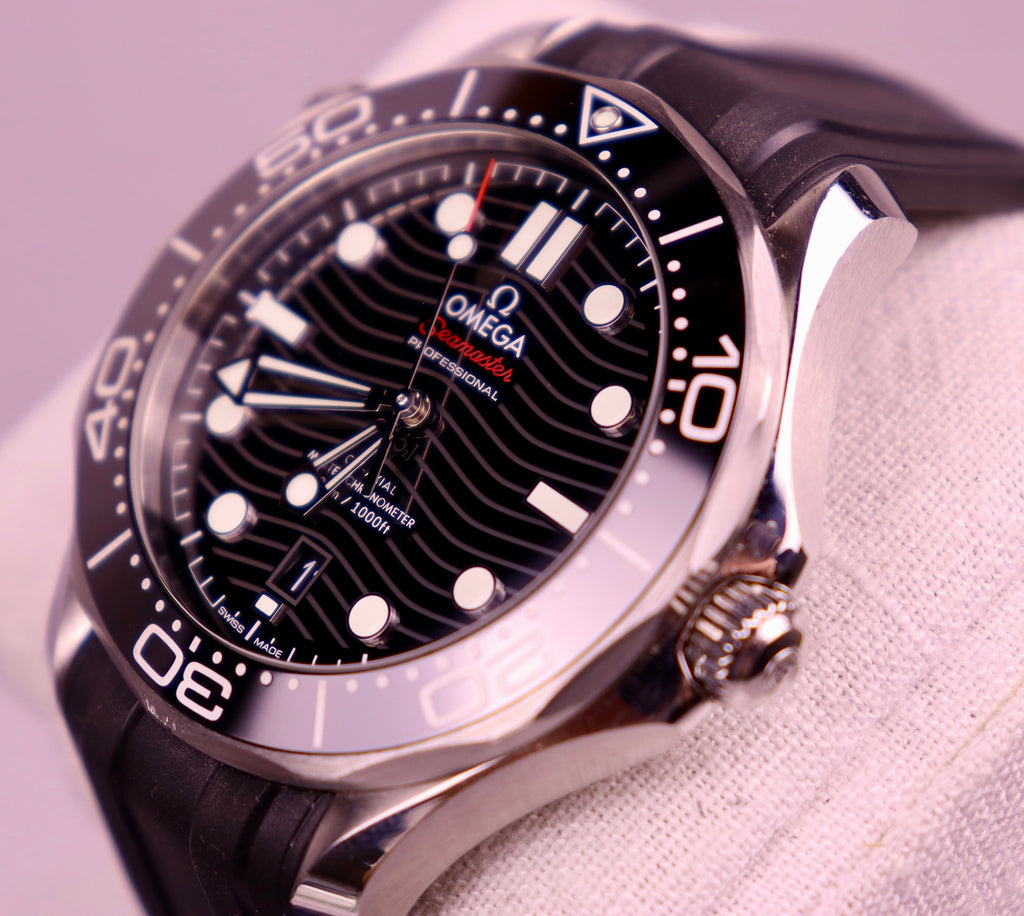 Case #553 — Omega Seamaster Professional 300 Rubber (Black) Ref. 210.32.42.20.01.001