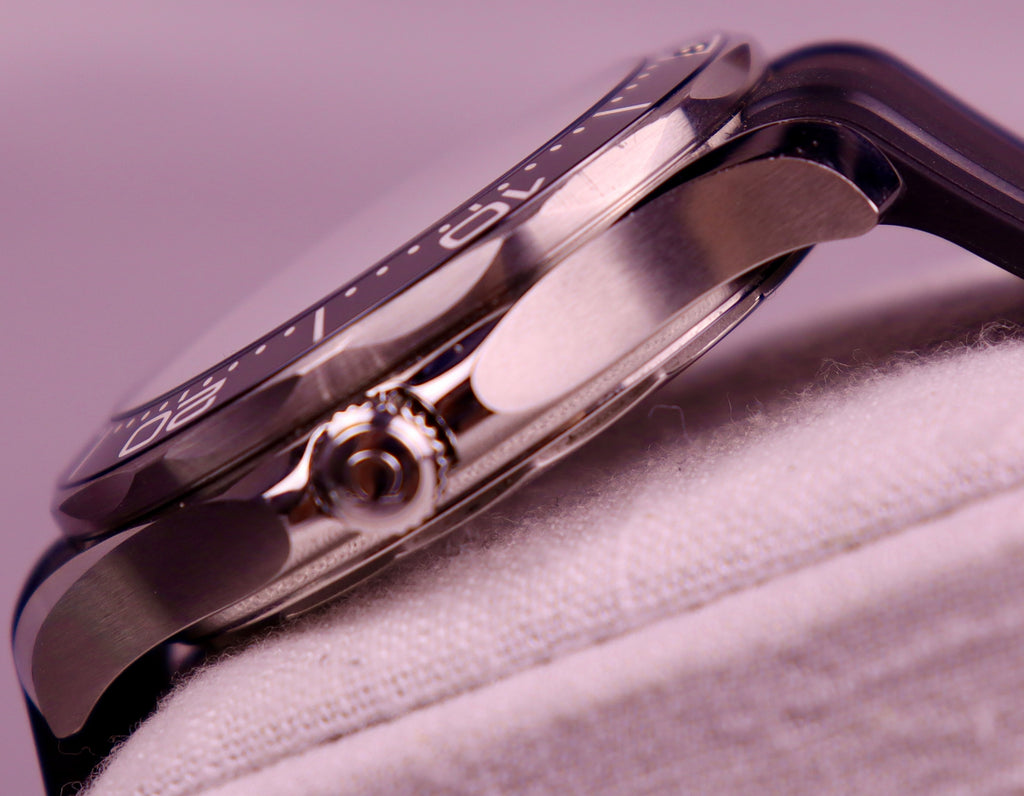 Case #553 — Omega Seamaster Professional 300 Rubber (Black) Ref. 210.32.42.20.01.001