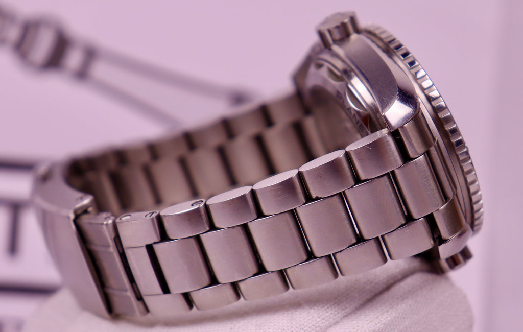 Case #334 — Omega Seamaster Planet Ocean 600M Ref. 215.30.44.21.03.001