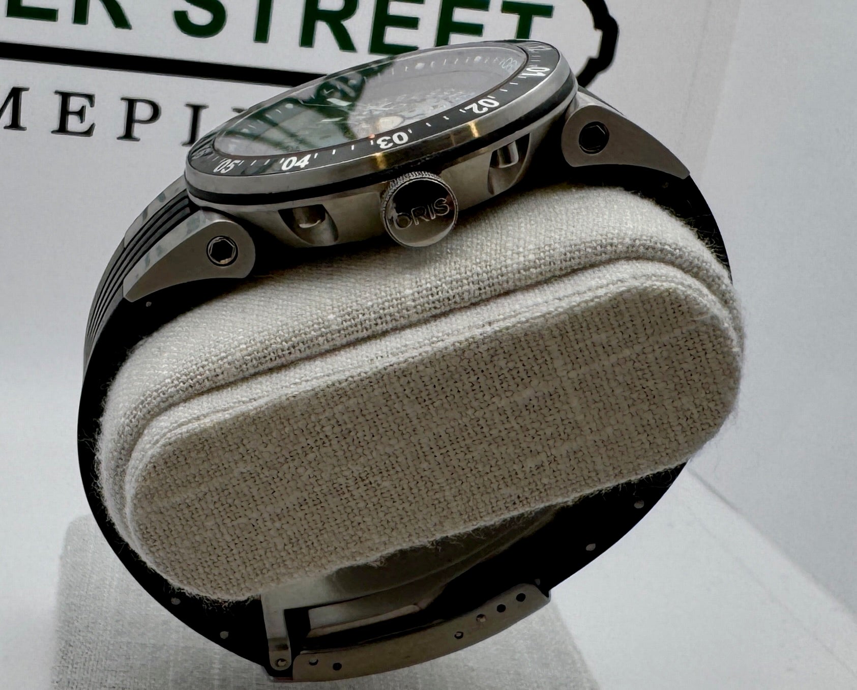Case #91: Oris WilliamsF1 Skeleton Engine Date Ref. 01 733 7613 4114-07 4 24 44