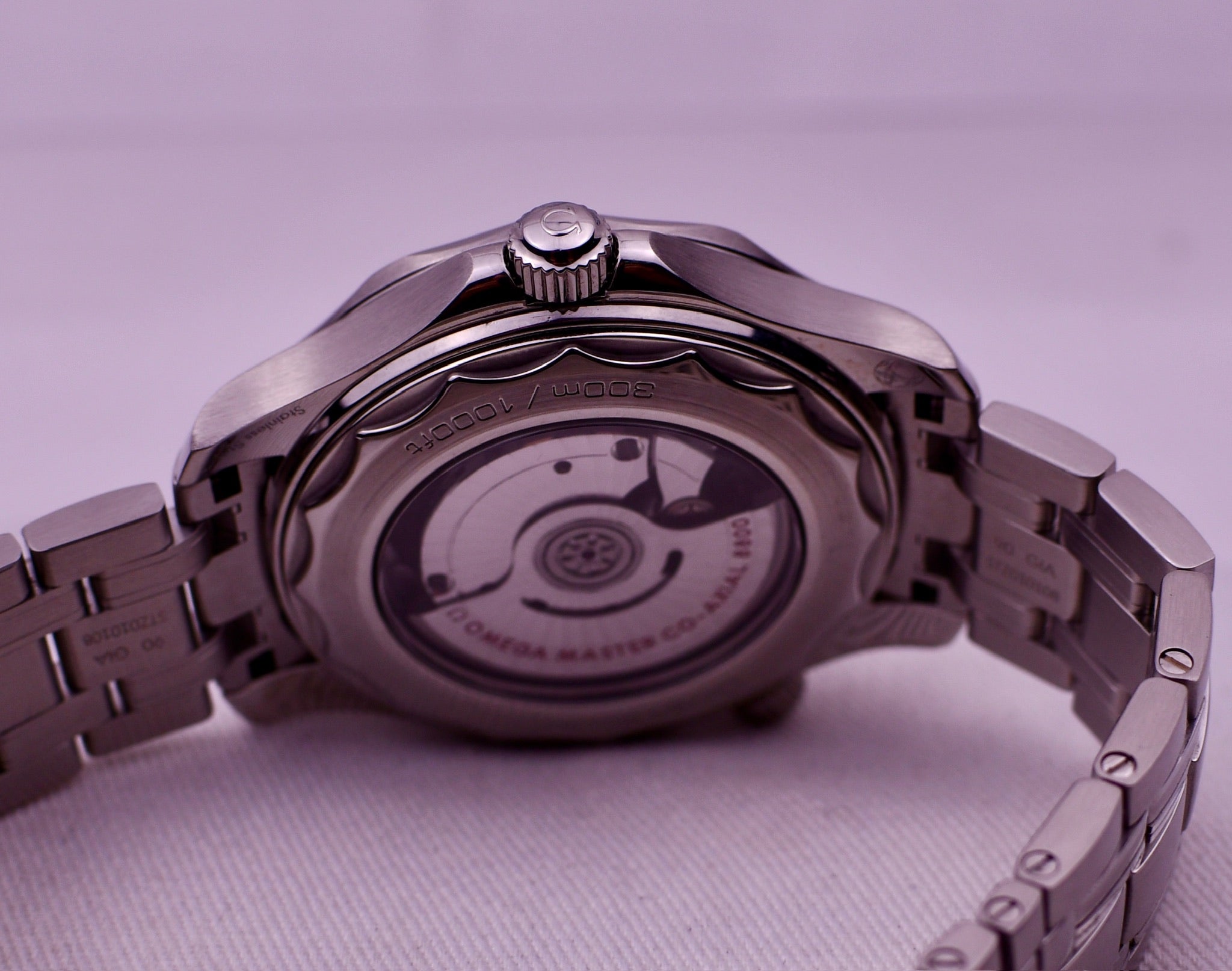 Case #637 — Omega Seamaster Professional 300 (Blue - Steel) Ref. 210.30.42.20.03.001