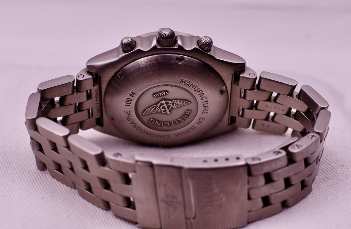 Case #647 — Breitling Chronomat Blackbird “Série Spéciale”