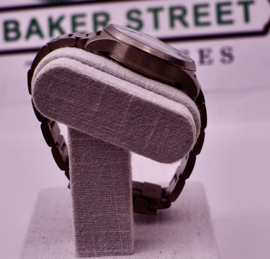 Case #649 — Hamilton Watch Company Khaki Field Titanium 38 Ref. H70205830