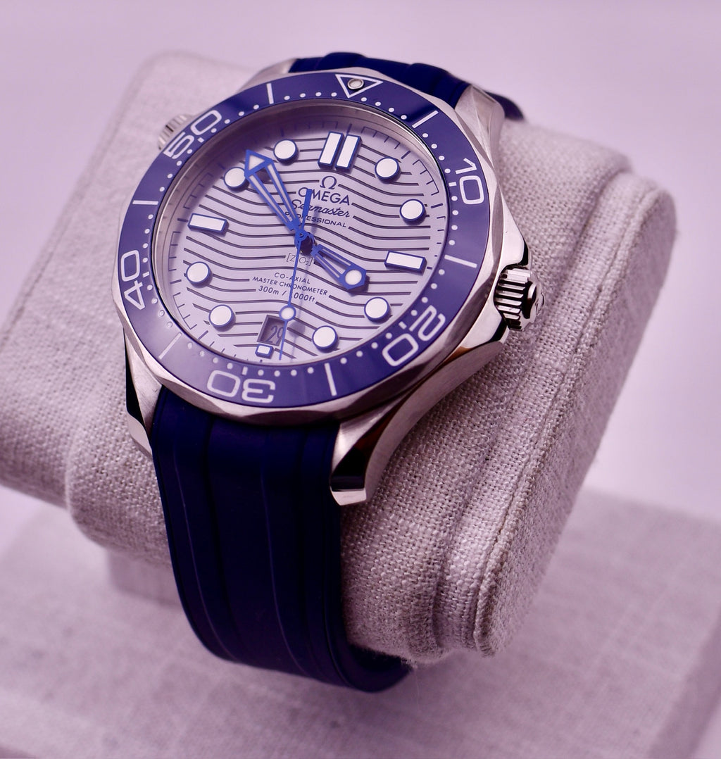 Case #627 — Omega Seamaster 300 Professional (Grey - Rubber) Ref. 210.32.42.20.06.001