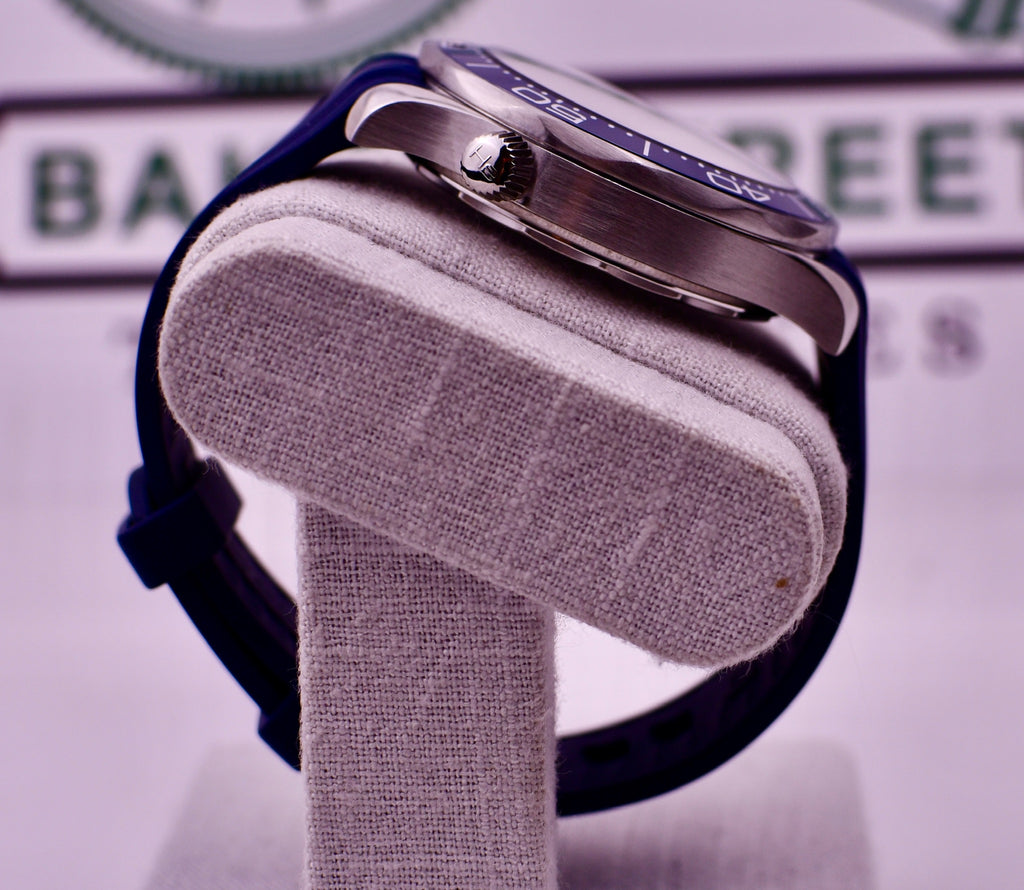 Case #627 — Omega Seamaster 300 Professional (Grey - Rubber) Ref. 210.32.42.20.06.001