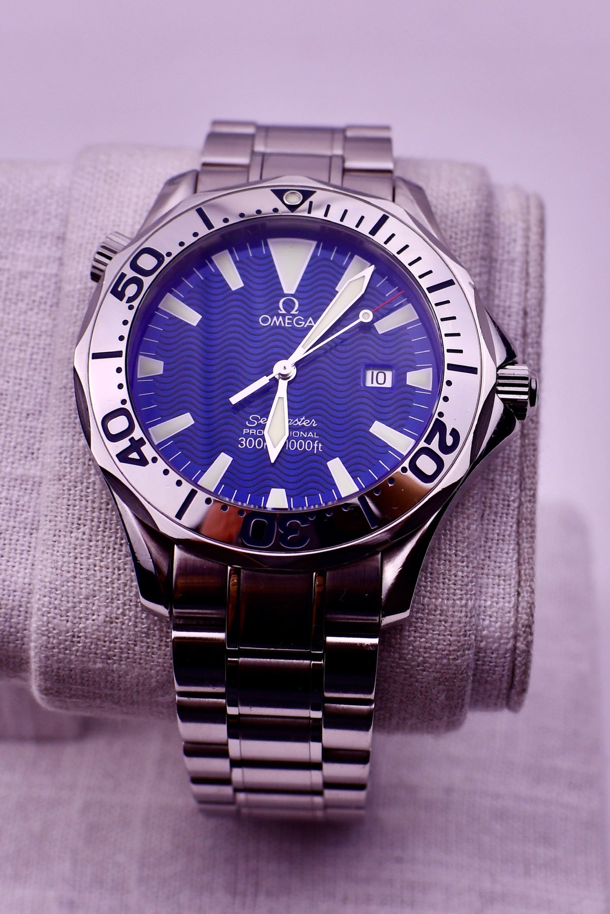 Case #638 — Omega Seamaster Electric Blue Quartz Ref. 2265.80.00