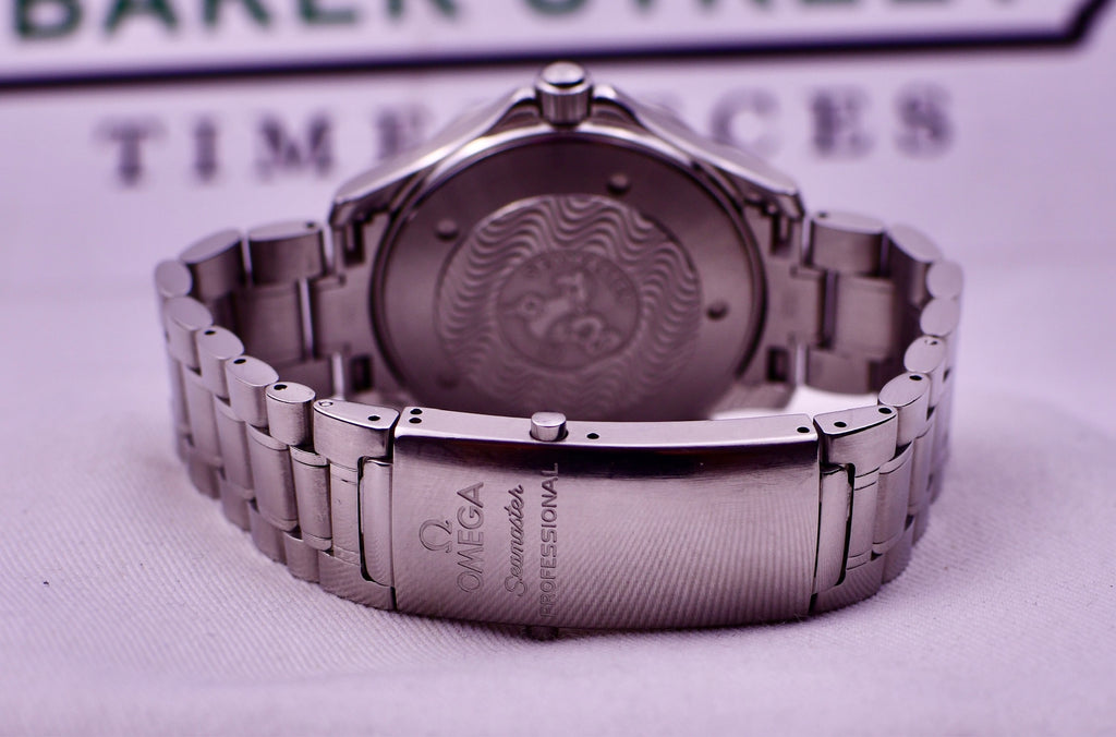 Case #638 — Omega Seamaster Electric Blue Quartz Ref. 2265.80.00