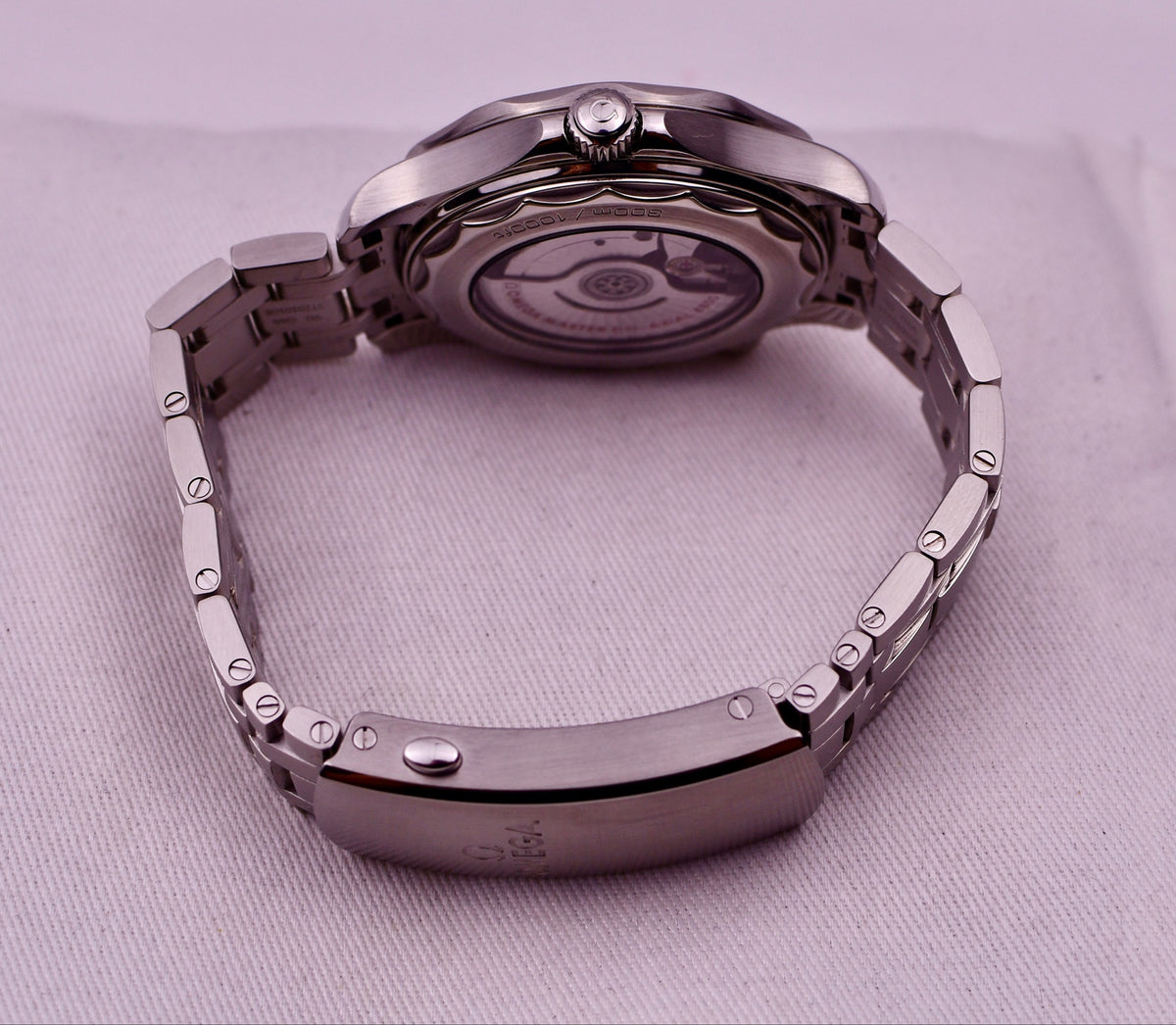 Case #662 — Omega Seamaster Professional 300 (Blue-Steel) Ref. 210.30.42.20.03.001