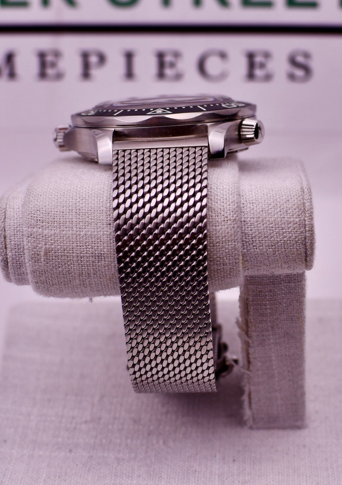 Case #664 — Omega Seamaster Diver 300 (Black/Mesh) Ref. 210.30.42.20.01.010