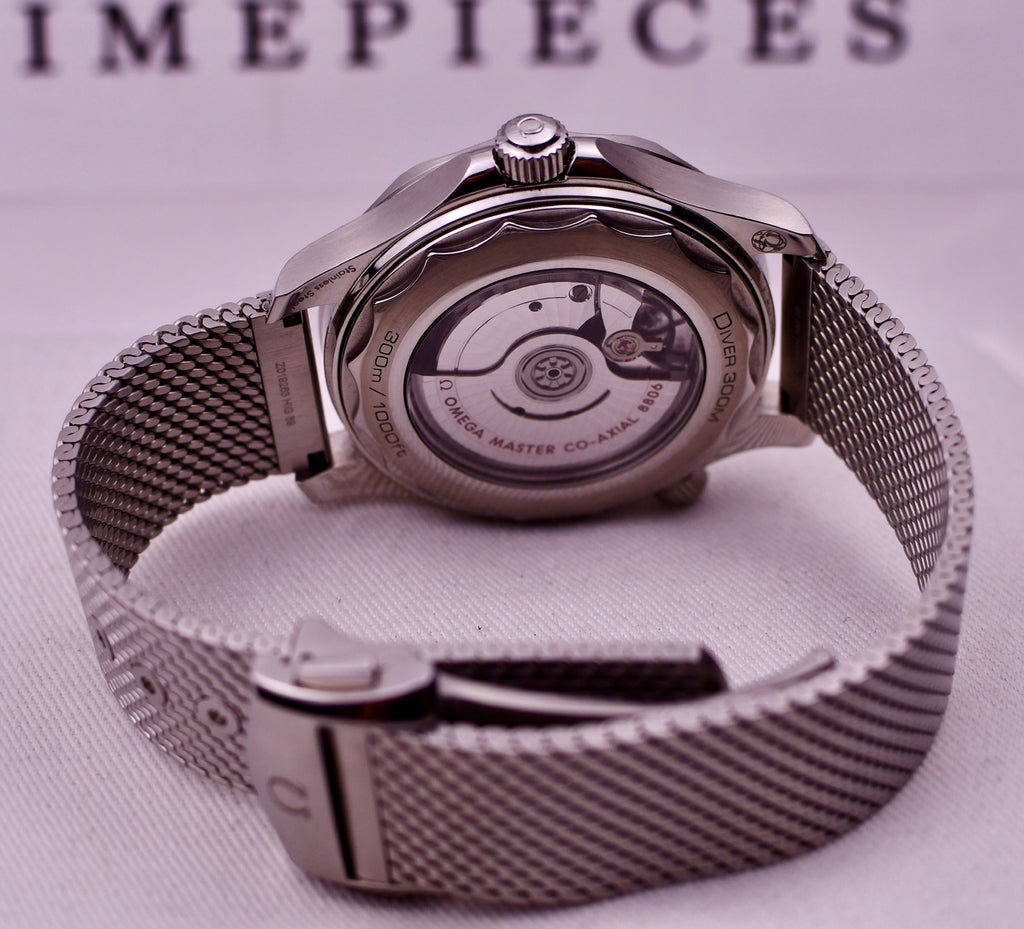 Case #664 — Omega Seamaster Diver 300 (Black/Mesh) Ref. 210.30.42.20.01.010