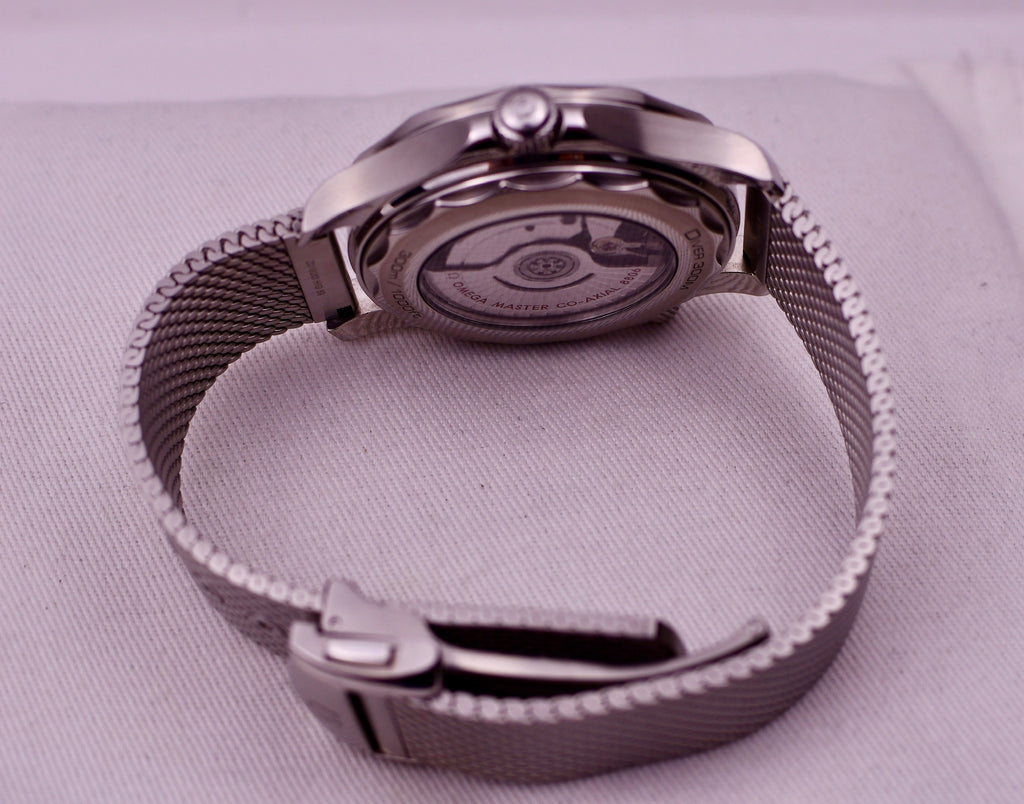 Case #664 — Omega Seamaster Diver 300 (Black/Mesh) Ref. 210.30.42.20.01.010