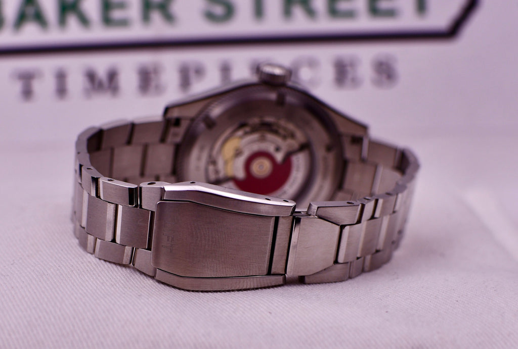 Case #661 — Oris ProPilot Date - Green Dial (41MM) Ref. 733 7805 4167-07 8 20 04LC