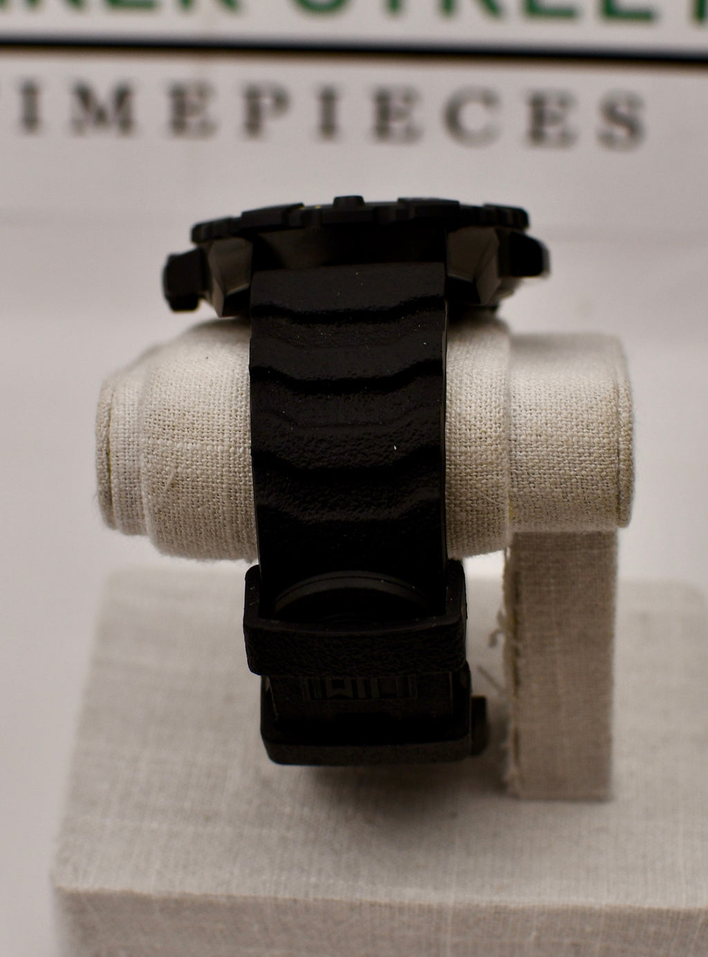 Case #682 — Luminox Navy SEAL Foundation 3250 Series Sand Dial Ref. XS.3251.CB.NSF