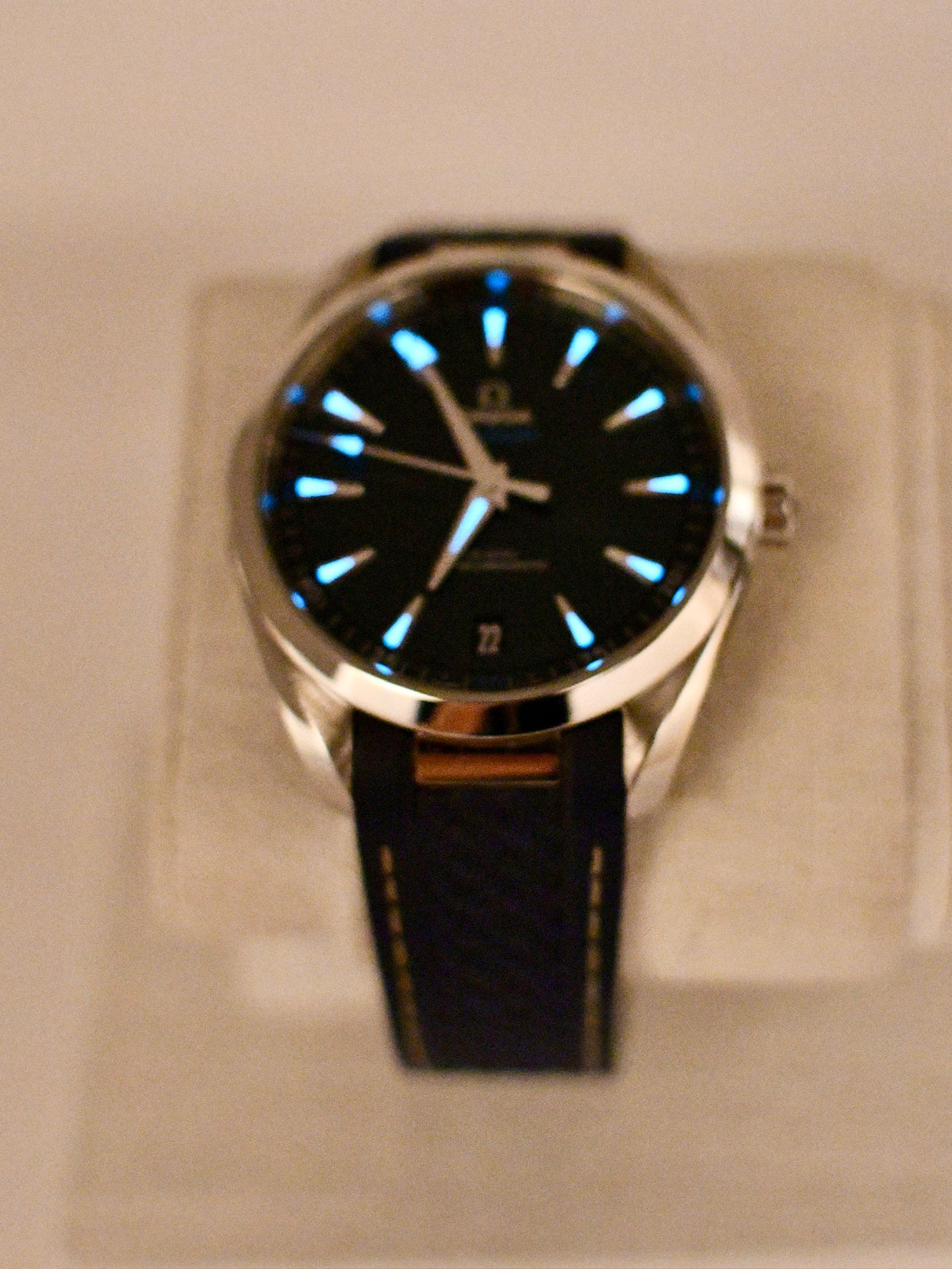 Case #688 — Omega Aqua Terra 41 Ref. 220.12.41.21.03.001